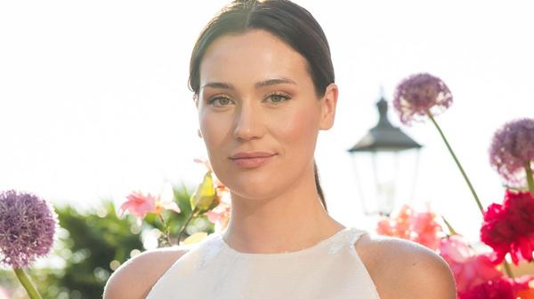 - Gloria-Sophie Burkandt