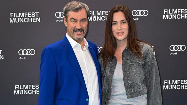 - Gloria-Sophie Burkandt mit ihrem Vater Markus S