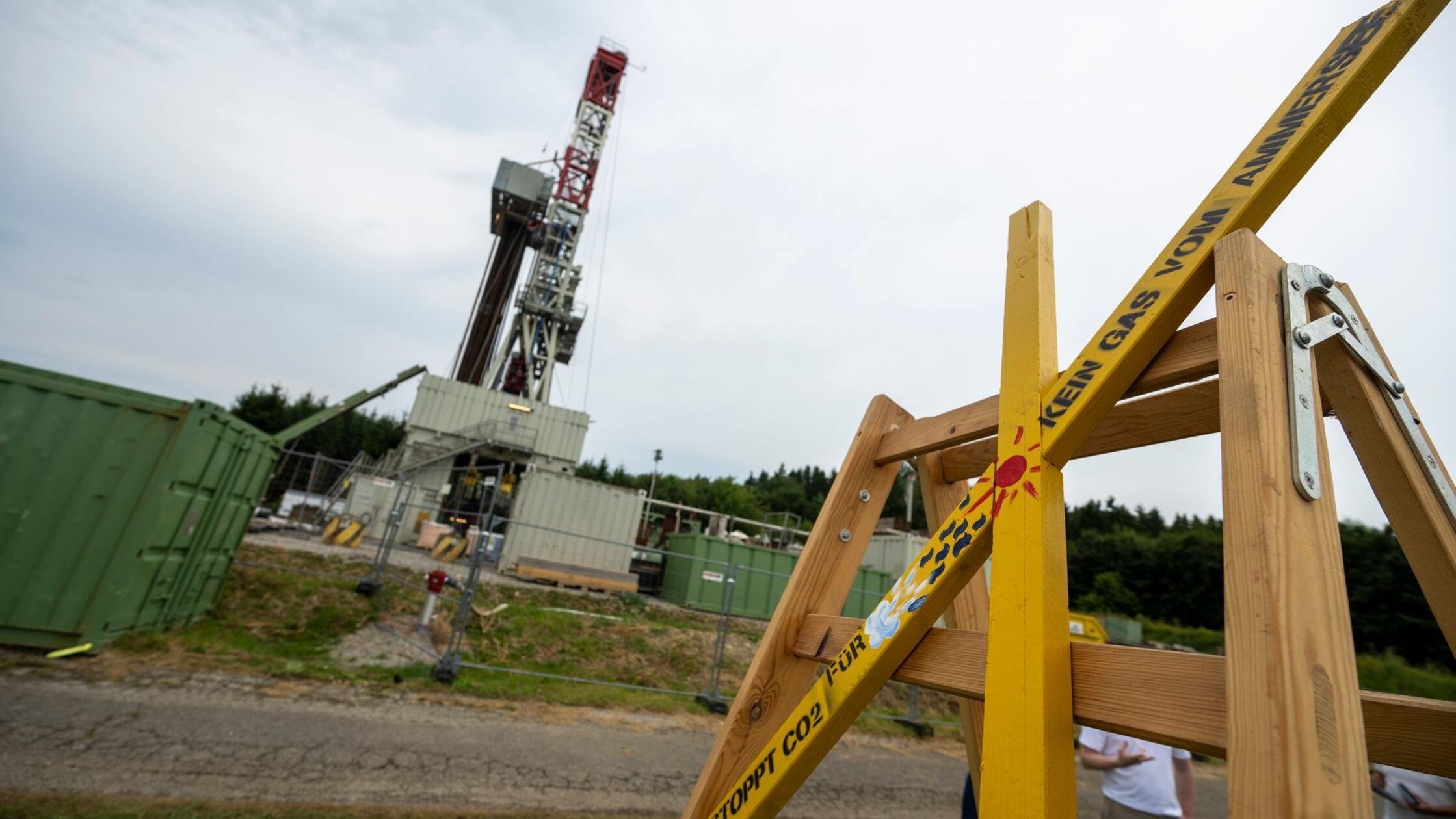 Aktivisti protestirajo proti pridobivanju plina v Reichlingu