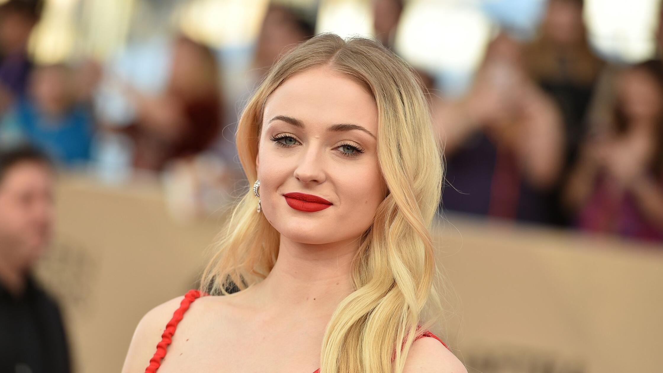 Sophie Turner spielt Lara Croft in „Tomb Raider“-Serie