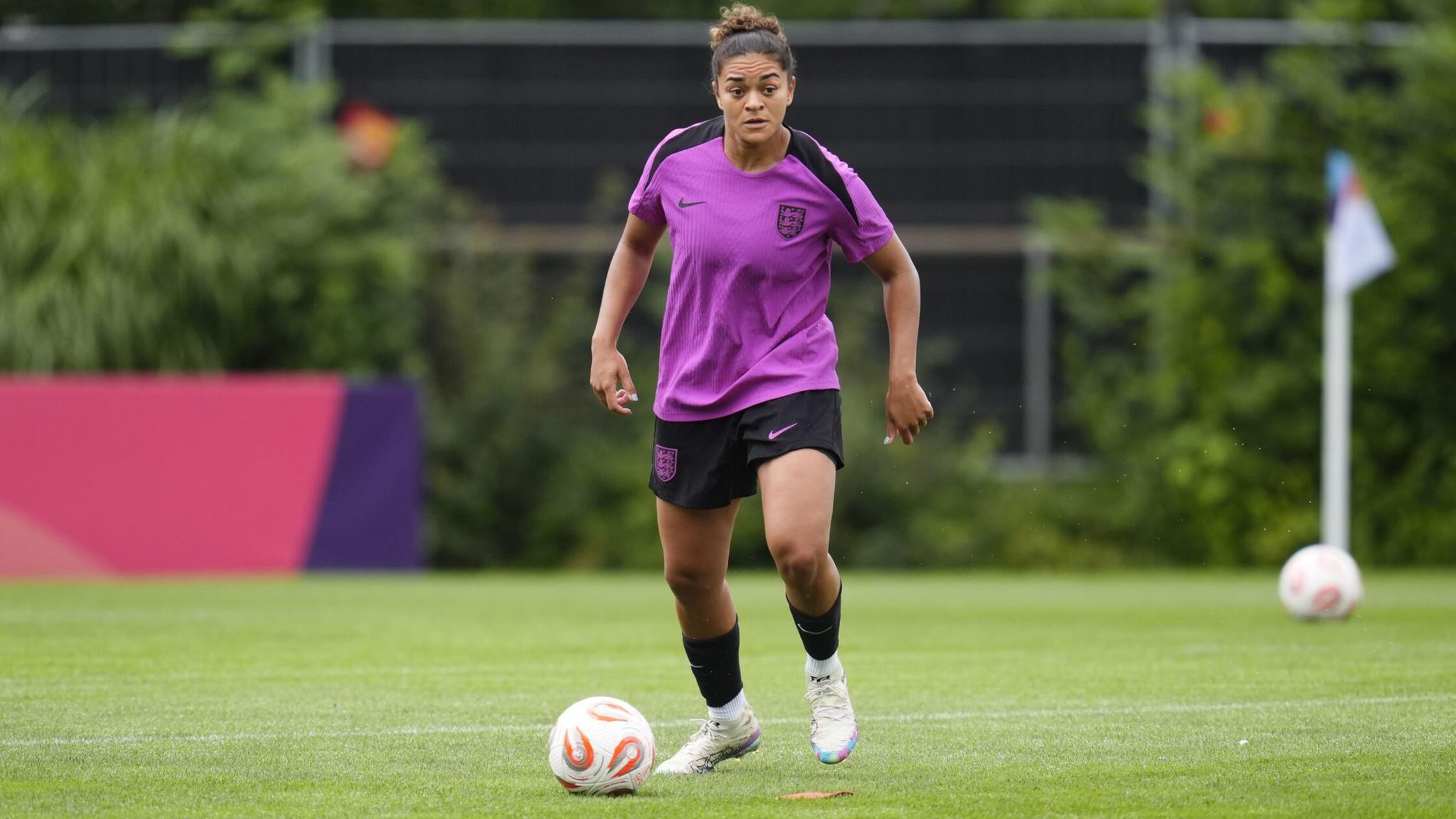 Rassismus gegen Spielerin: Weitere Festnahme in England