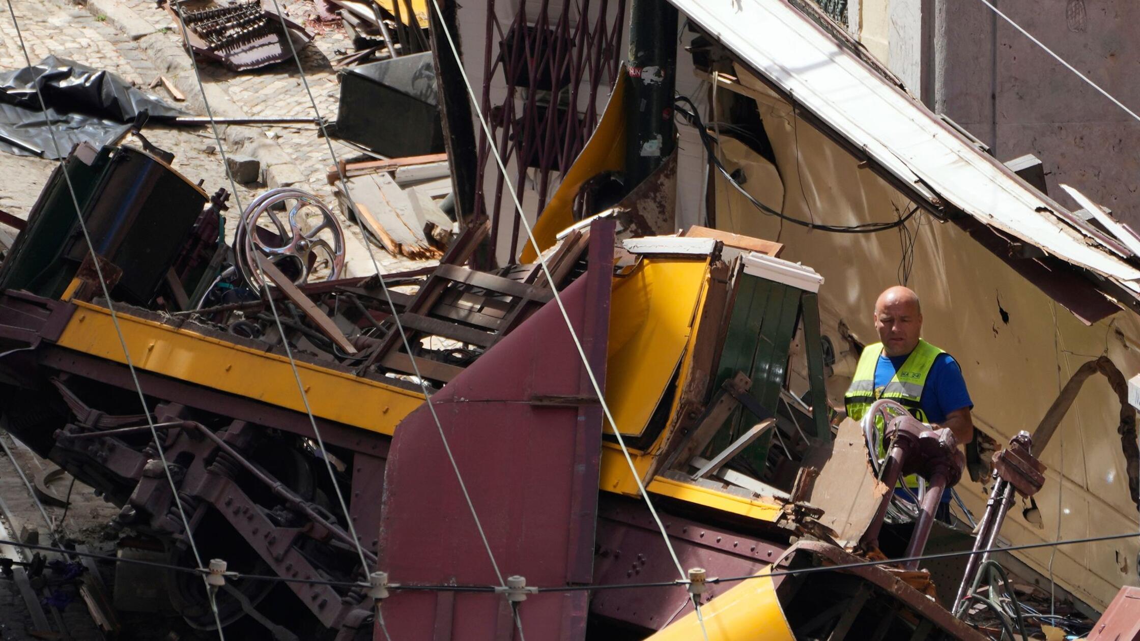 Lissabon: Eltern finden totgeglaubten Sohn im Krankenhaus