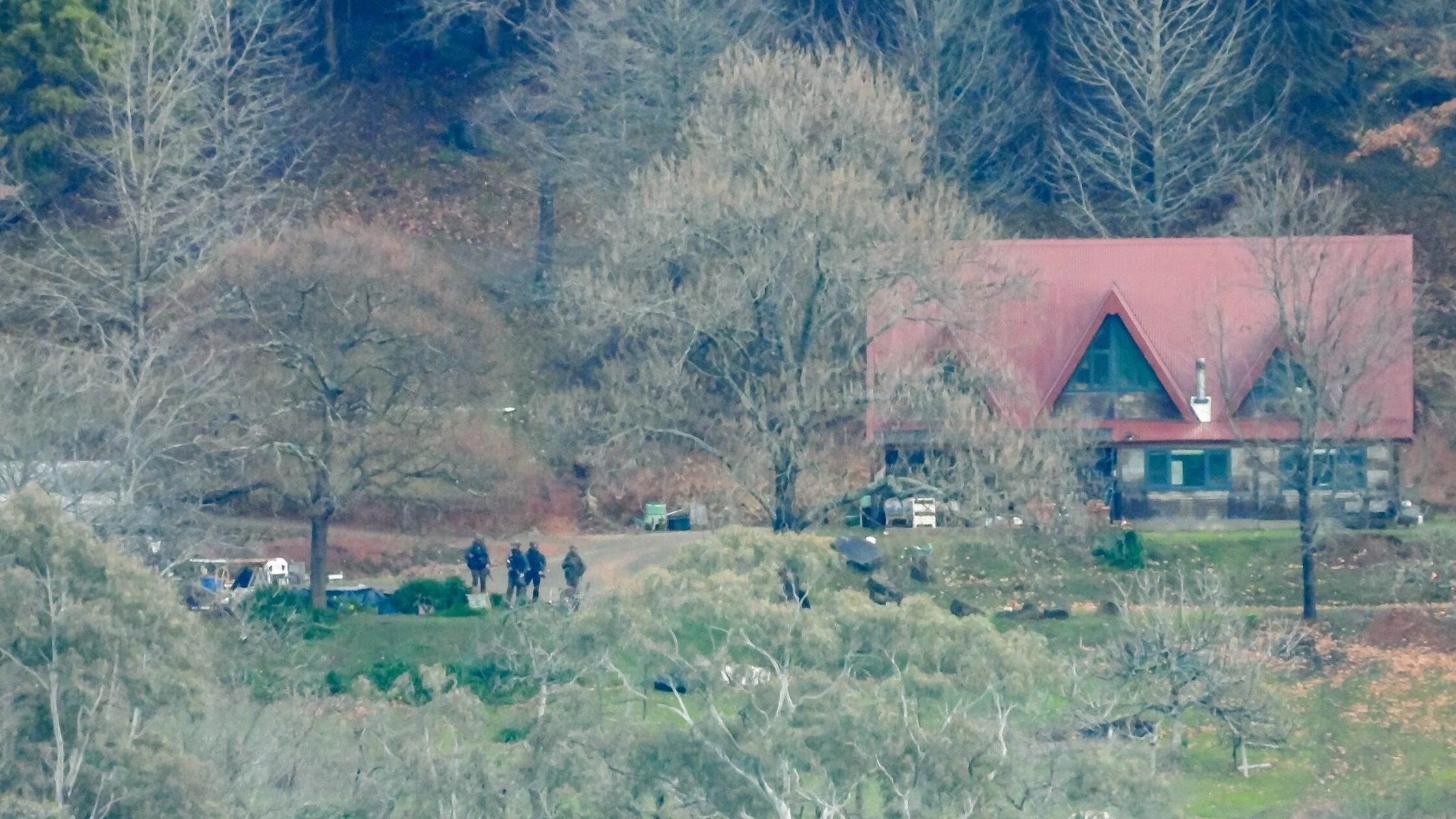 Millionenbelohnung bei Großfahndung nach Polizisten-Mörder