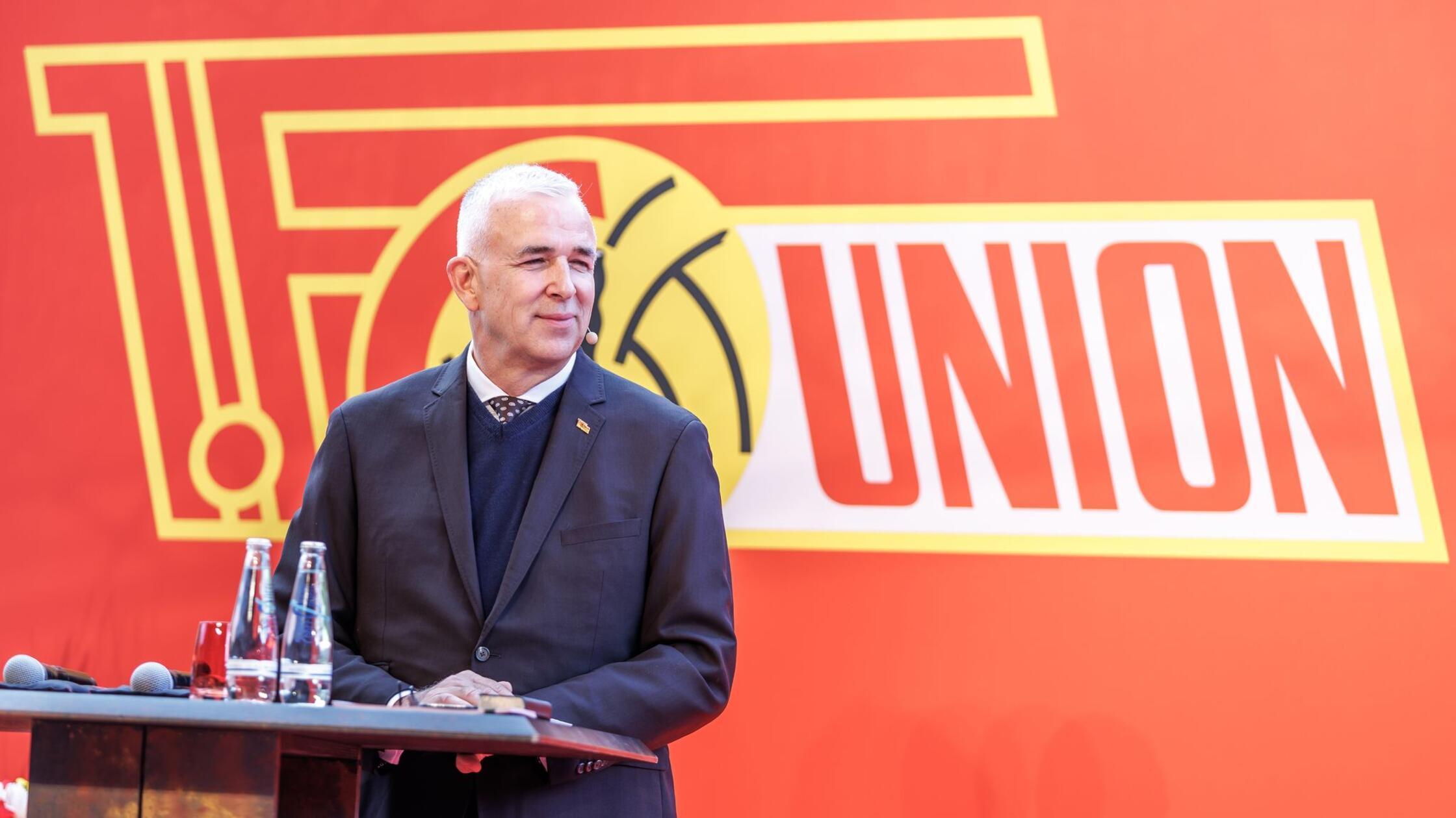 Union-Präsident Zingler: Frauenfußball wird kleingehalten