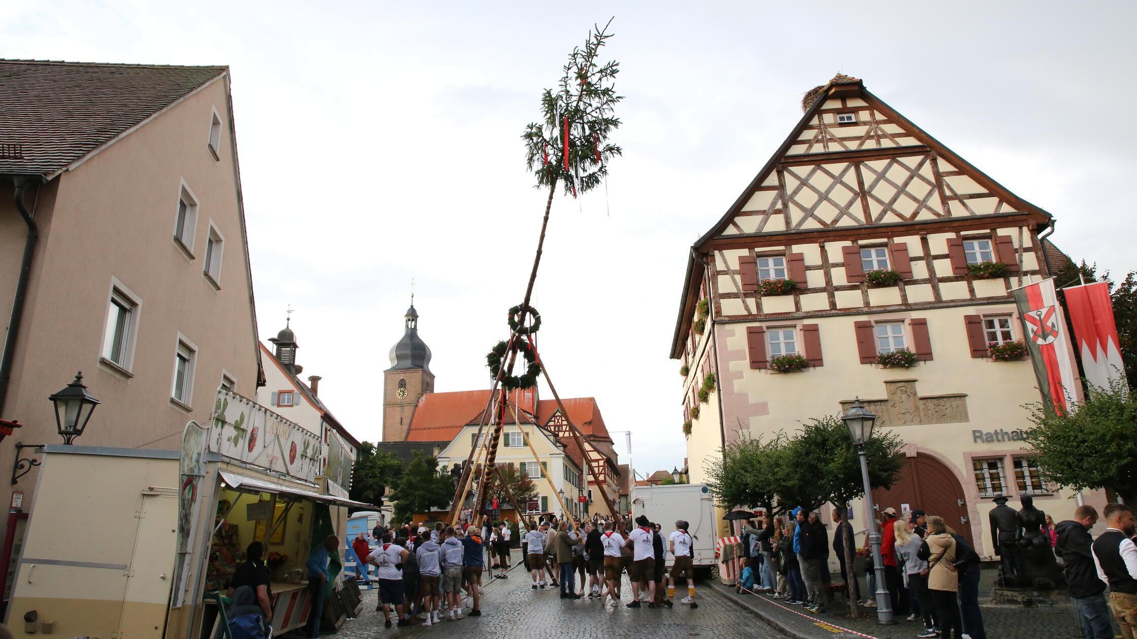 Kirchweih Merkendorf 2025 Kirchweihbaum Aufstellen