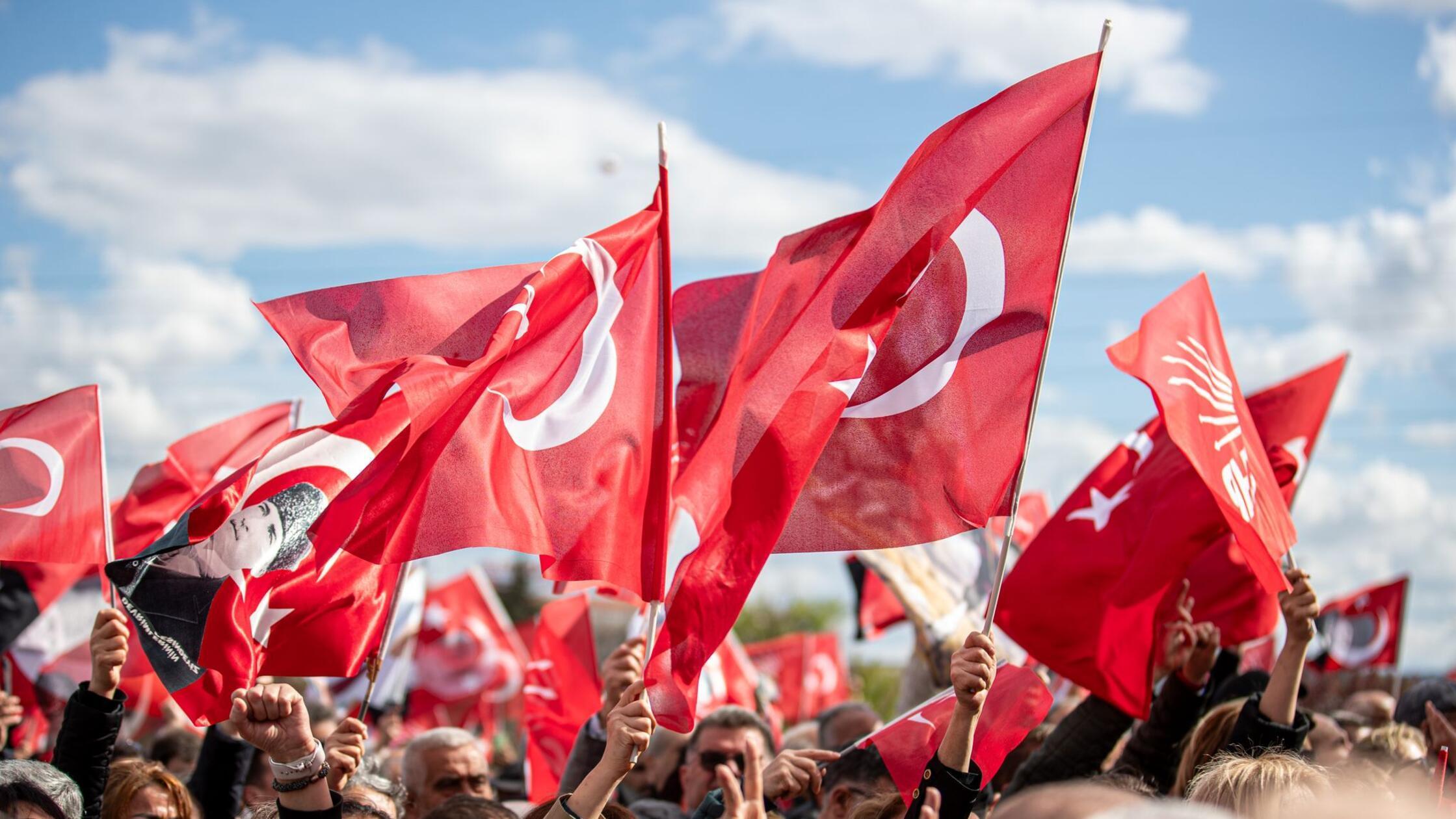 Polizei blockiert Zentrale der Opposition in Istanbul