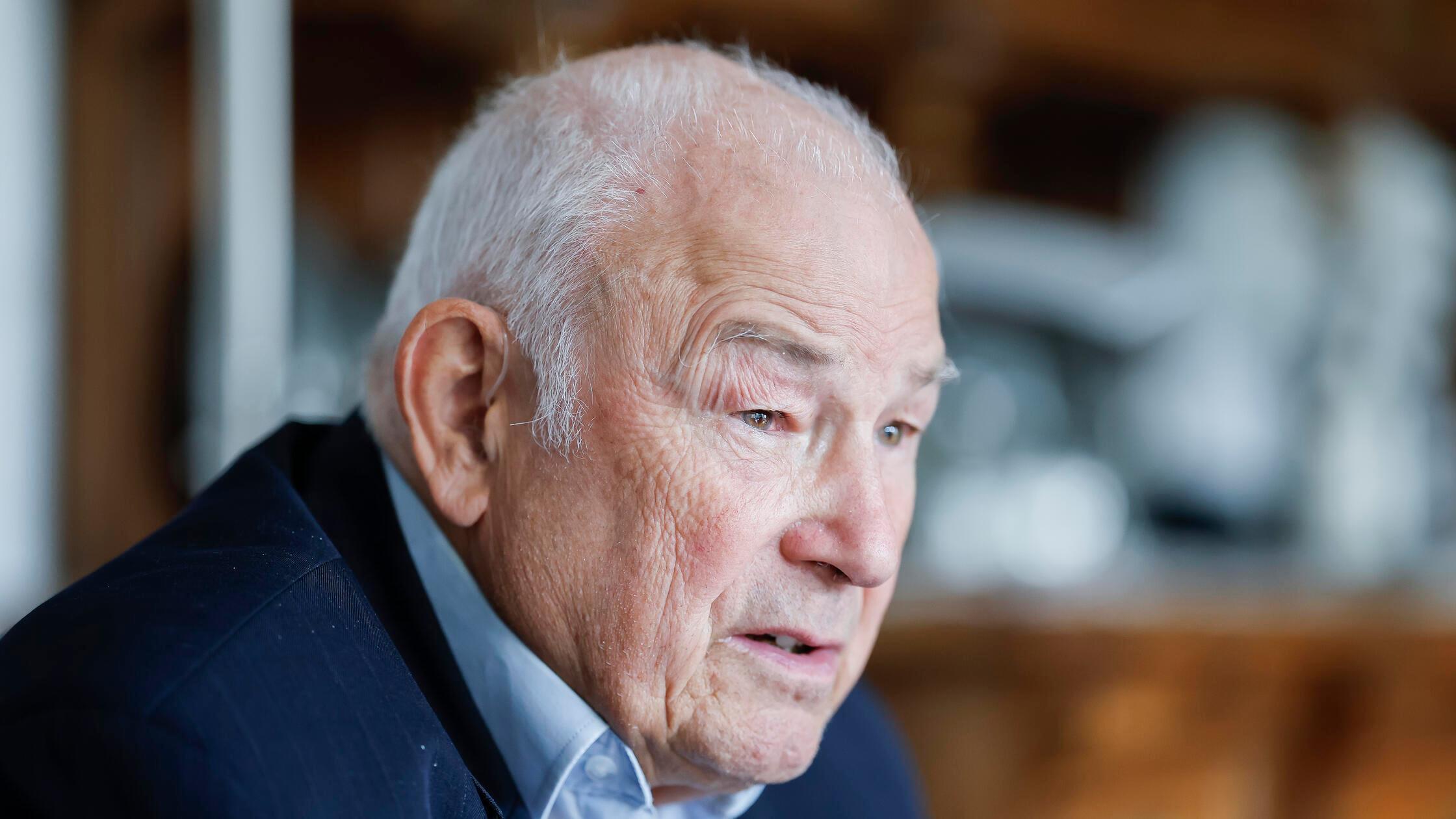 urn:newsml:dpa.com:20090101:240627-935-142508