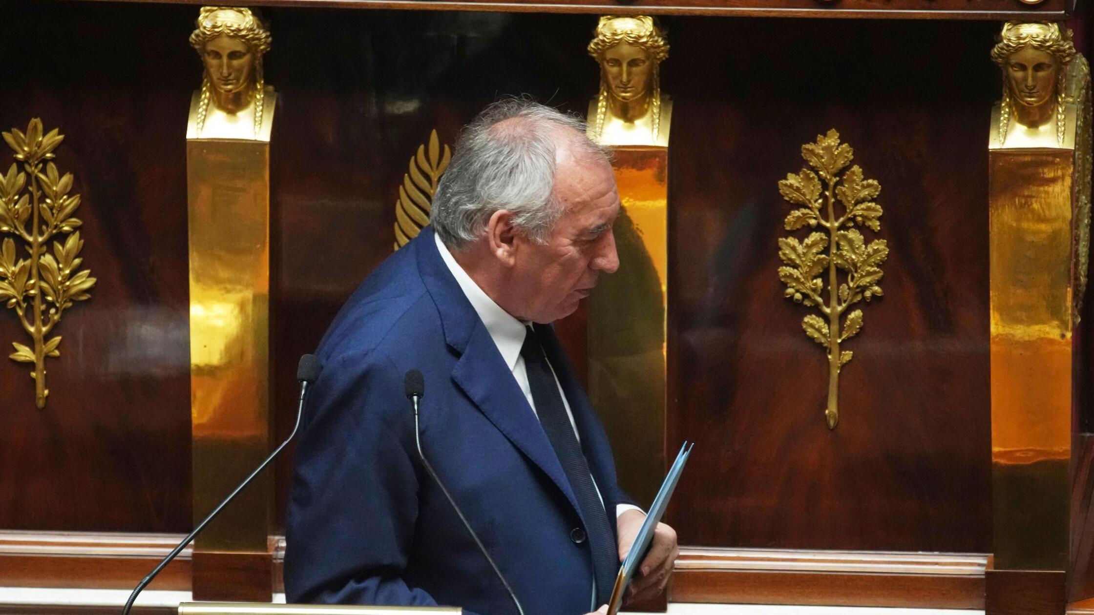 Frankreichs Regierung stürzt bei Vertrauensfrage