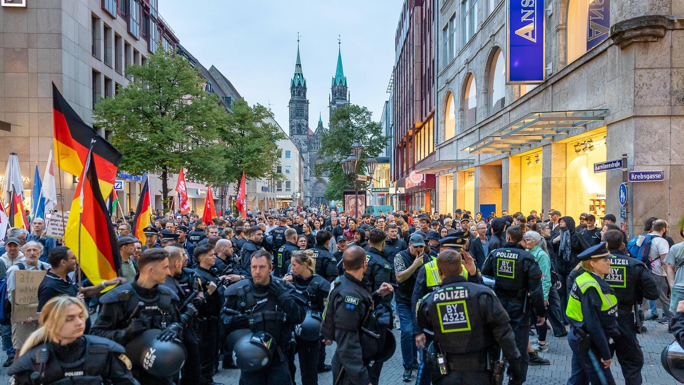 Polizeieinsatz zur Montagsdemonstration des Teams 