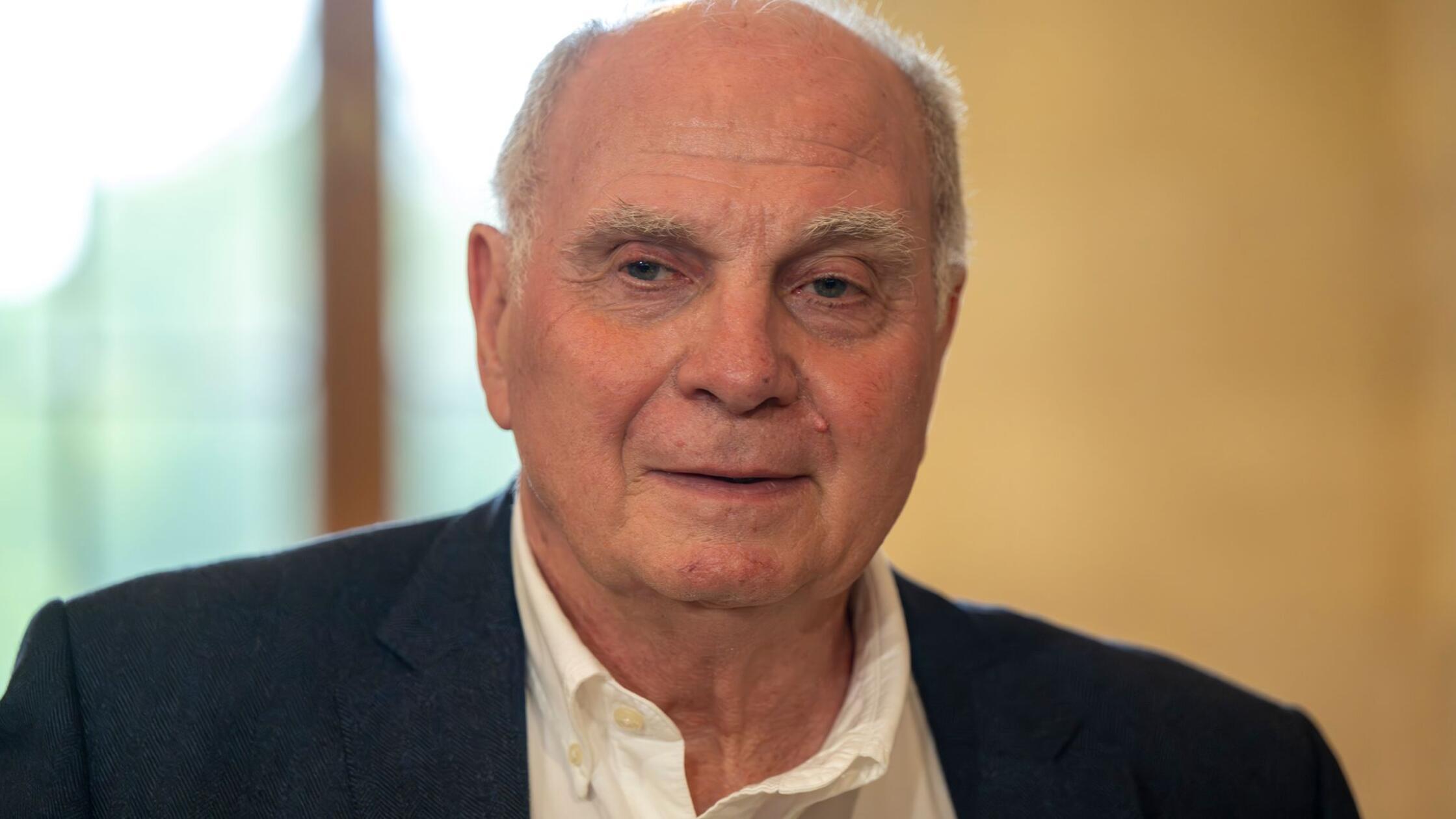 Hoeneß über Eberl: Erst Kritik, nun „der größte Verteidiger“