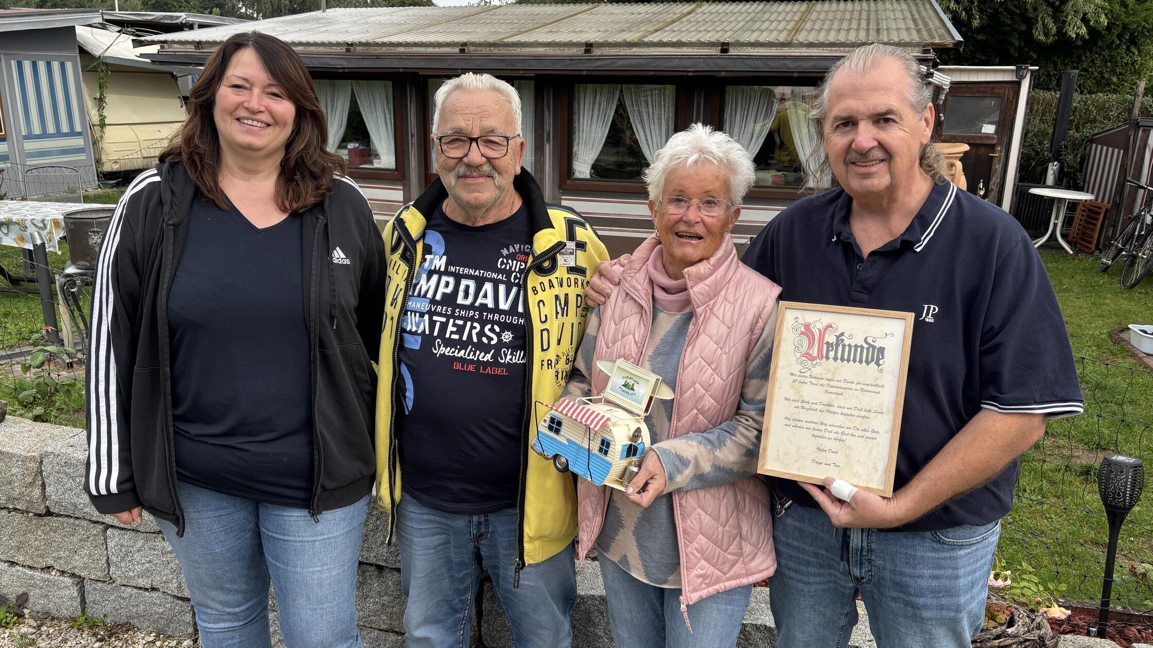 Rekord-Dauercamperin: Nrnbergerin sagt Naturcamp bei Hilpoltstein nach 57  Jahren ade