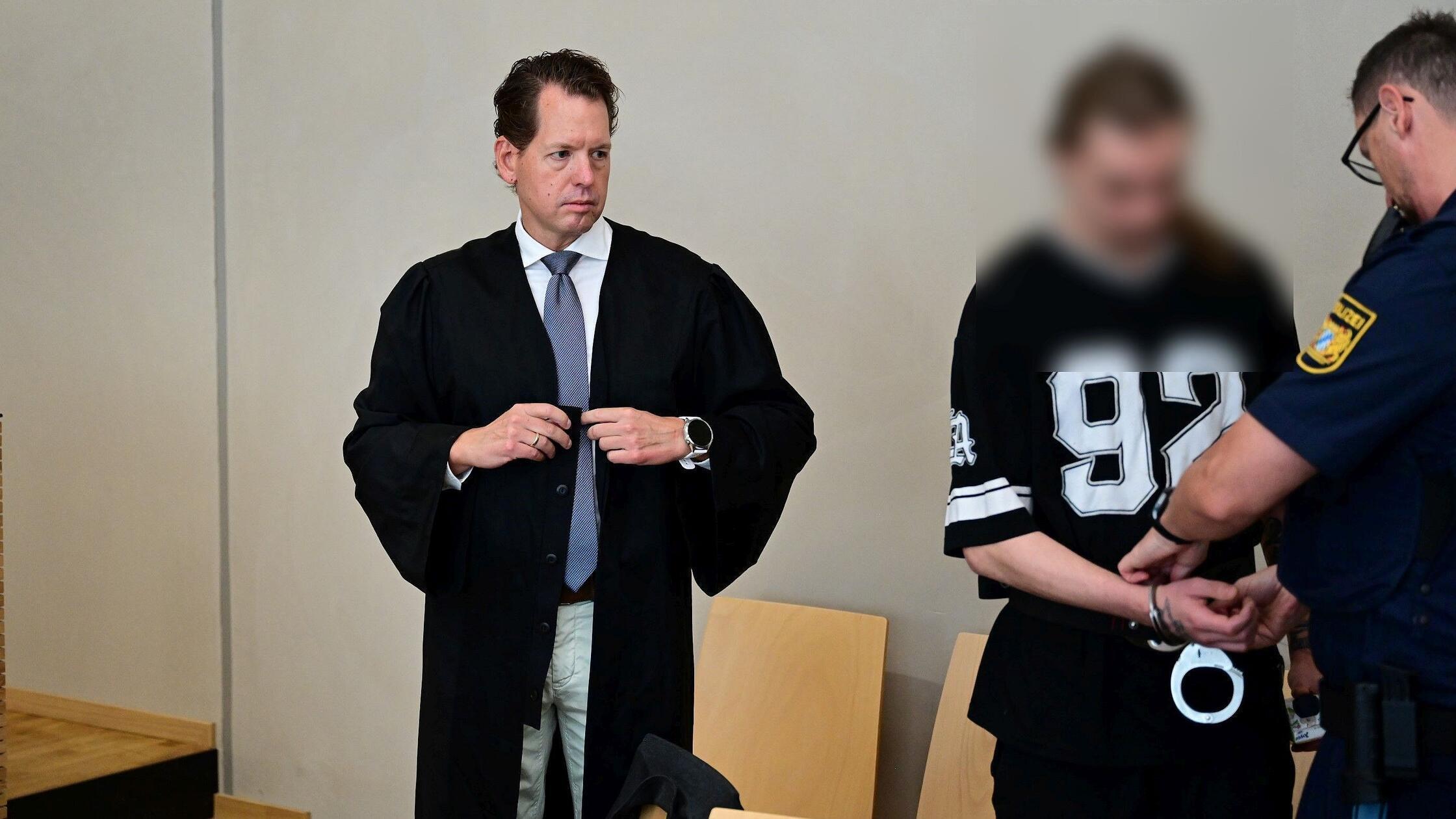 Rechtsanwalt Marcus Fischer aus Erlangen, der Ange