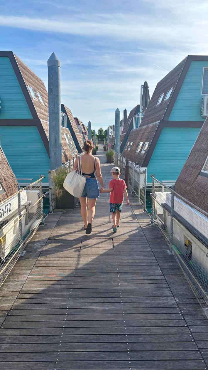 Doch so wohl man sich in der Ferienanlage auch fühlen kann: Man sollte sich unbedingt auch mal außerhalb davon umsehen.