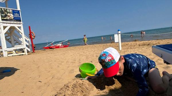 Die schönen Sandstrände werden von Rettungsschwimmern überwacht.