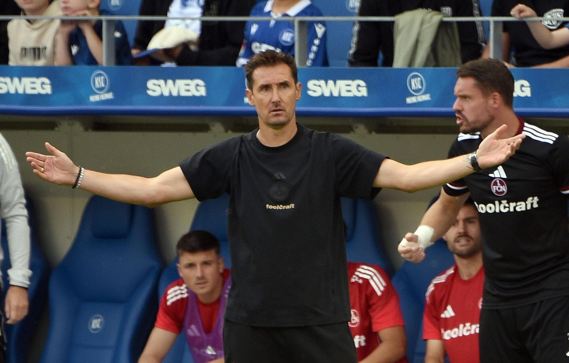 Da verzweifelt besonders ein ehemaliger Weltklasse-Stürmer.