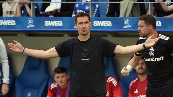 Da verzweifelt besonders ein ehemaliger Weltklasse-Stürmer.