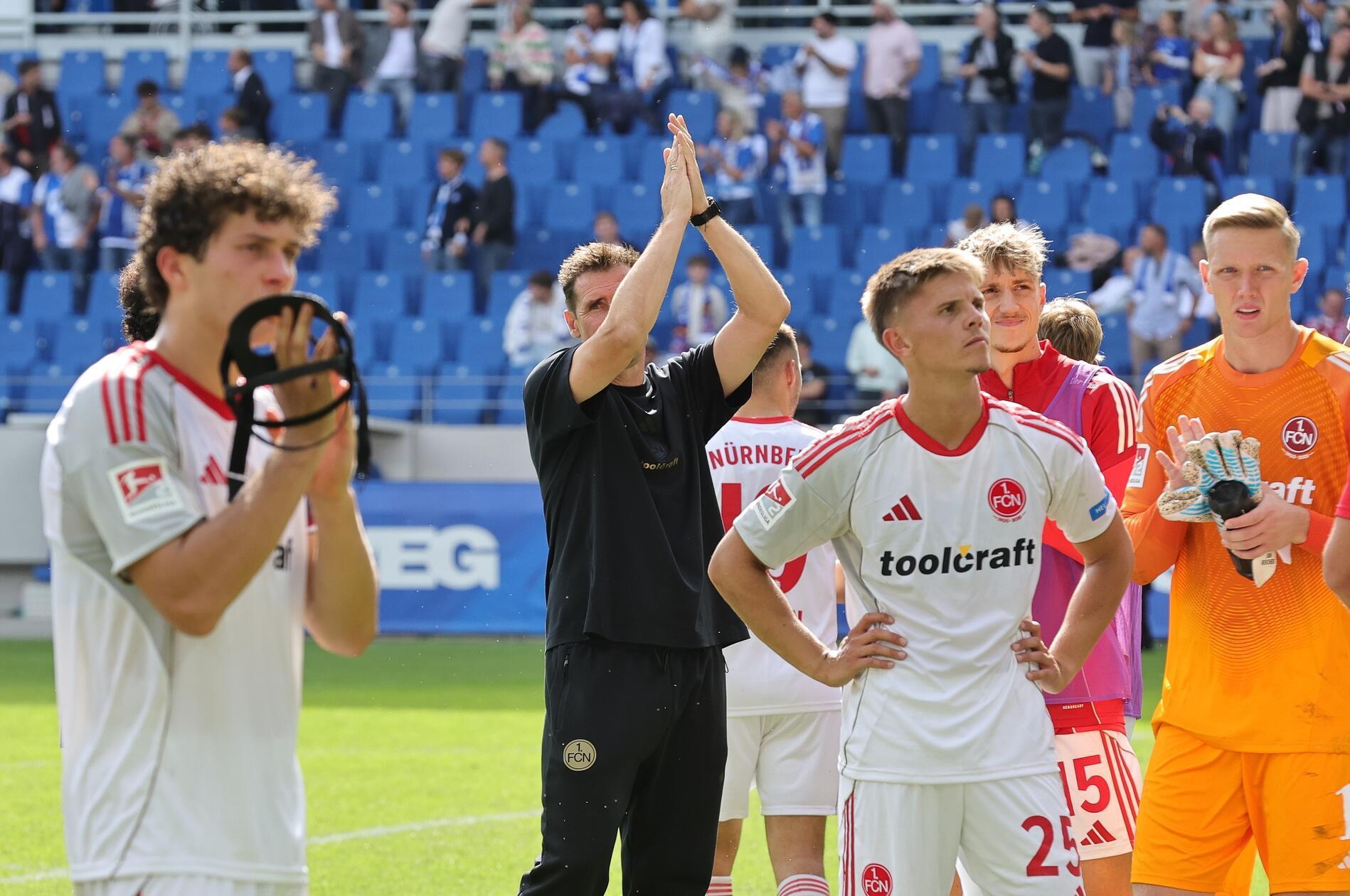 Am Ende steht Saisonniederlage Nummer vier. Sportchef Chatzialexiou spricht seinem Trainer dennoch eine Jobgarantie aus. Klose soll auch kommenden Samstag im Heimspiel gegen Bochum auf der Bank sitzen.