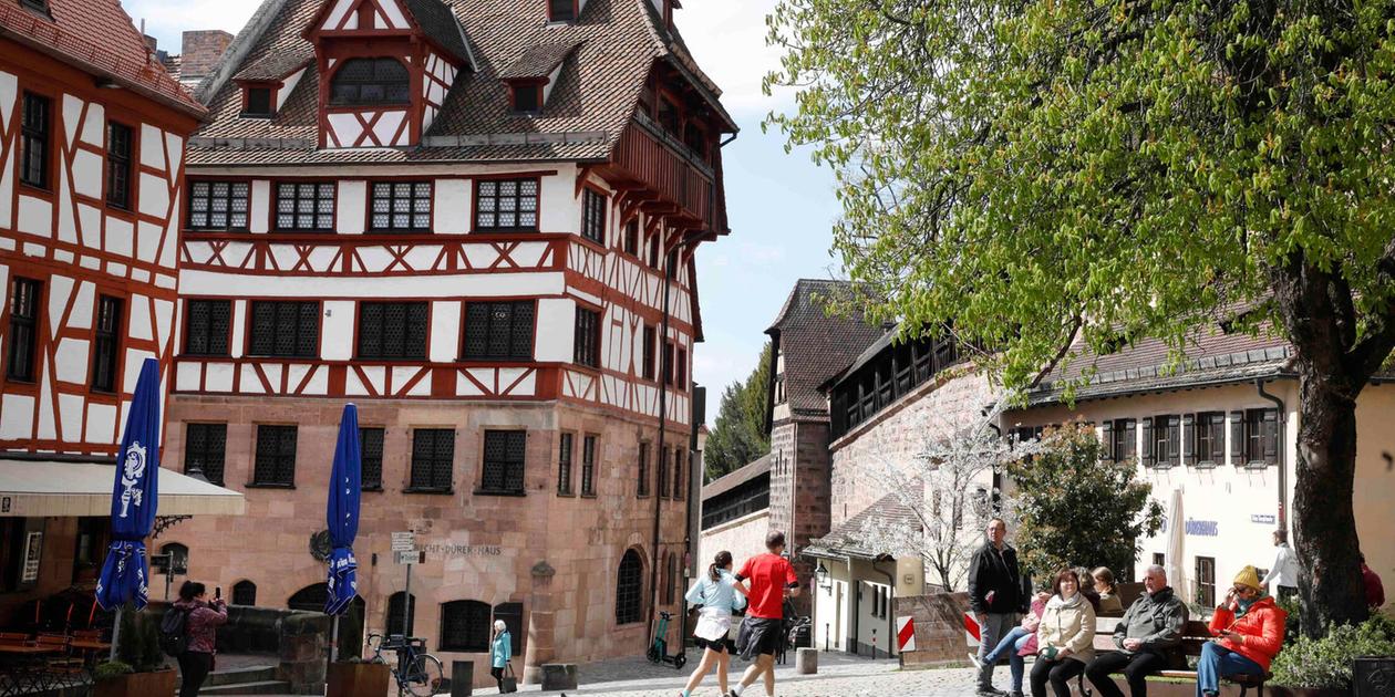 Clubfans aufgepasst: Albrecht-Dürer-Haus verlost signierten ...