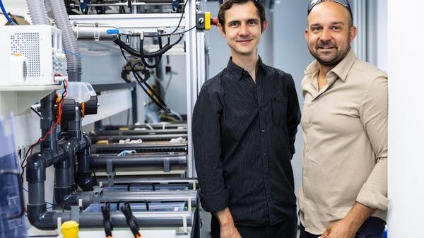 Die Geschäftsführer Mark Sippel (r.) und Konstanti