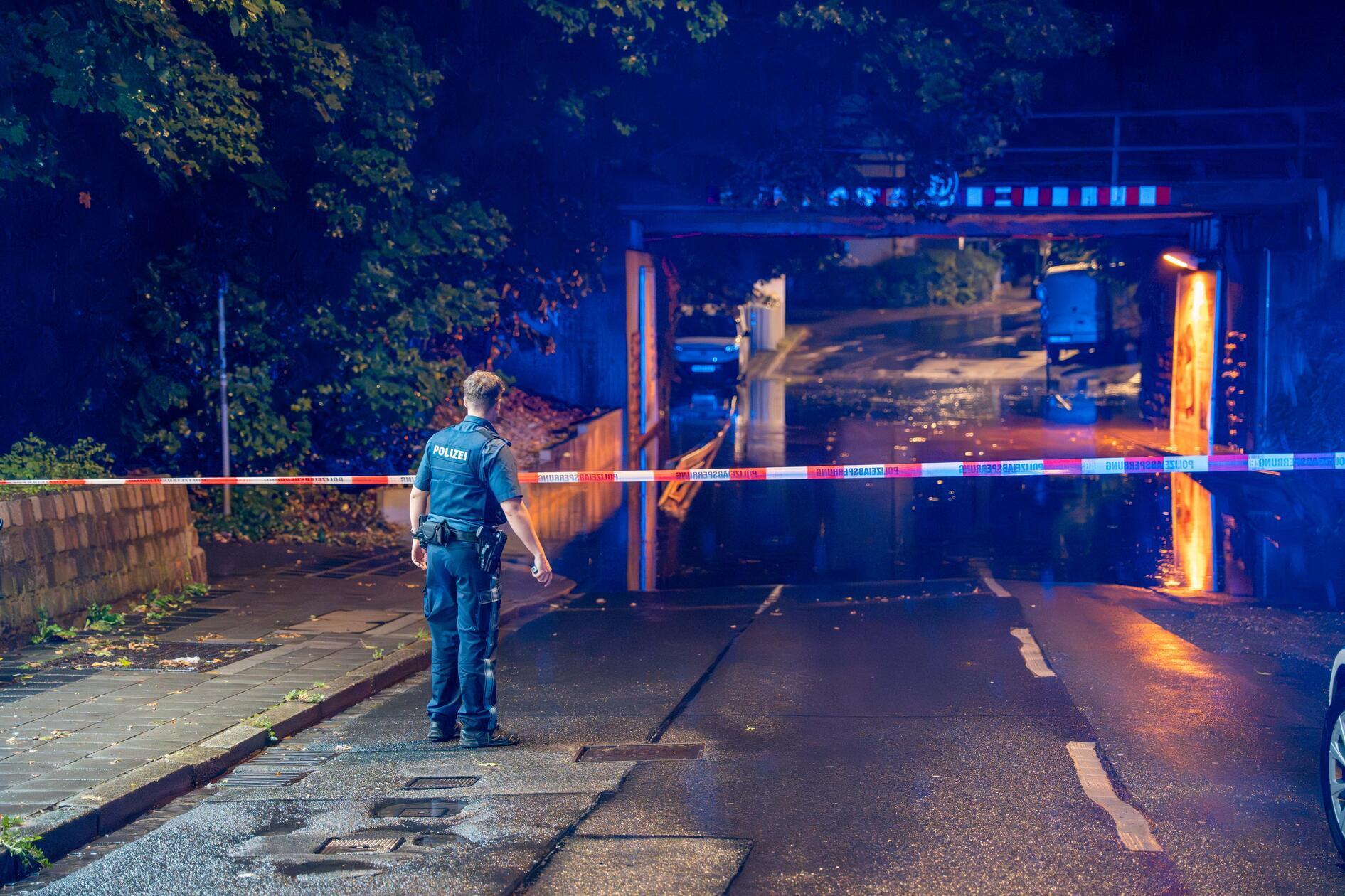 In der Nacht von Sonntag auf Montag kam es in Mittelfranken zu Beginn des meteorologischen Herbstanfangs zu Unwettern. Besonders betroffen war dabei Nürnberg.