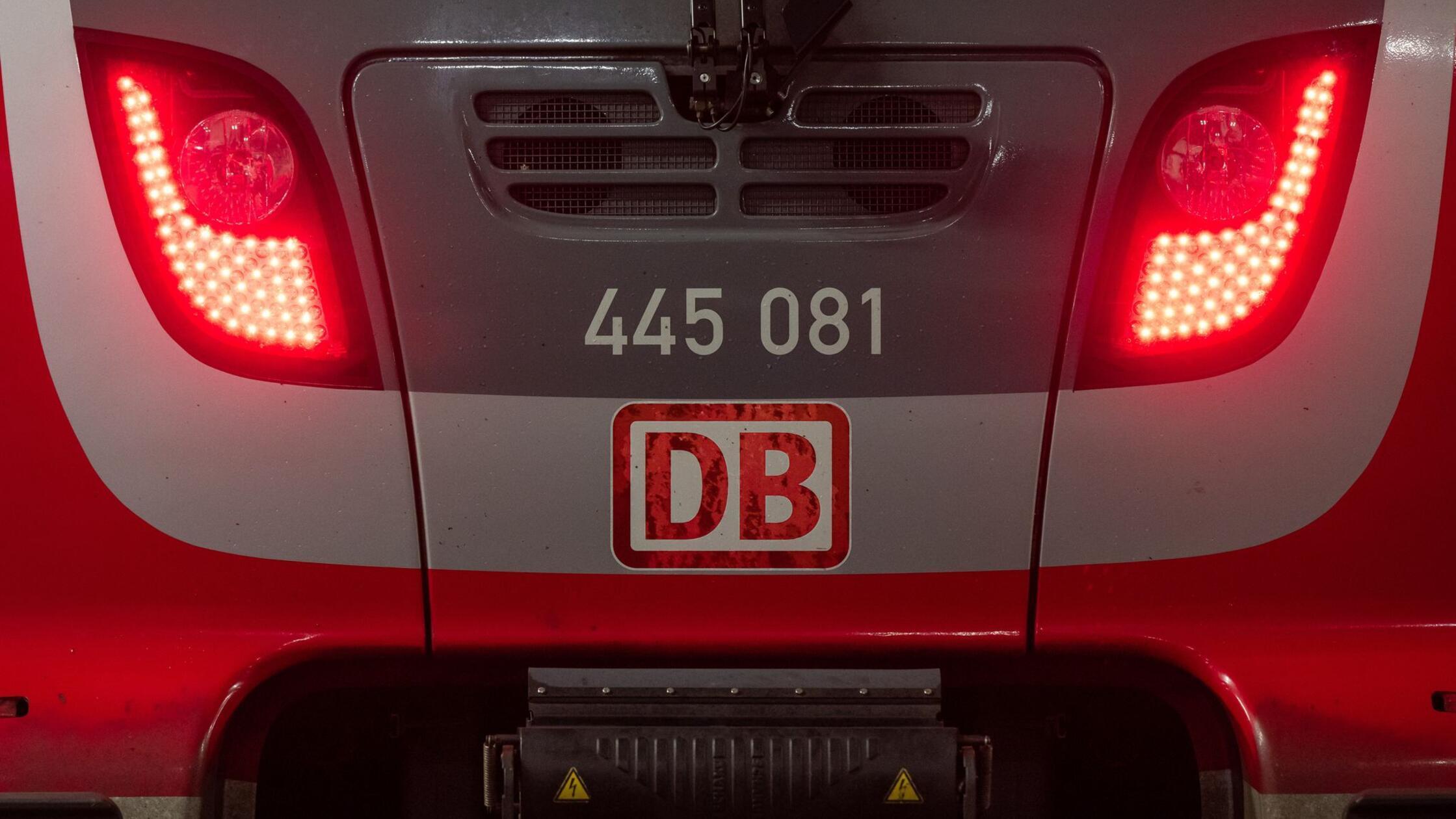 Mehrere marode Brücken: Bahnstrecke von Oberfranken nach Nürnberg bis 2026 gesperrt