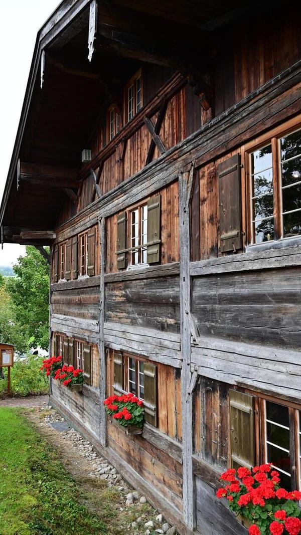Was heute "Heimathaus" heißt, war früher ein sogenanntes "Seelhaus" beziehungsweise Armenhaus.