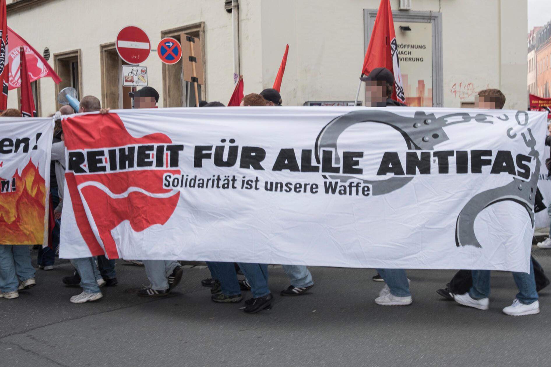 Das Urteil hätte „so nicht fallen dürfen“. Es sei lediglich gestützt auf Indizien gewesen.