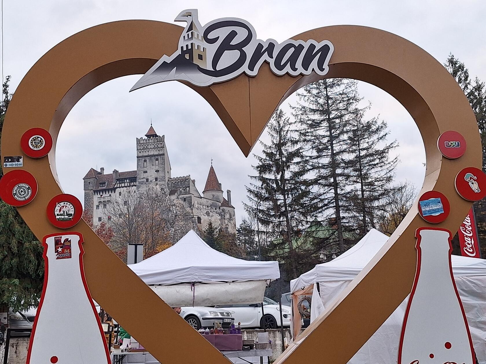 Bekannteste Sehenswürdigkeit in Transsilvanien ist Castelo Bran, das als Schloss Draculas vermarktet wird.