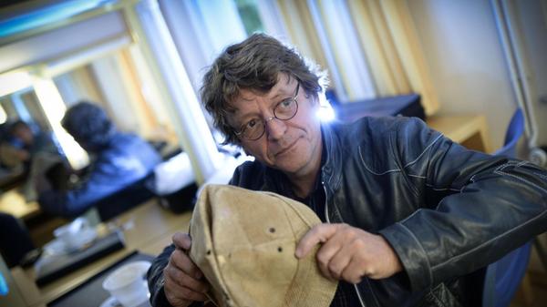 Frank-Markus Barwasser alias Erwin Pelzig hat ein neues Programm auf Lager. Nach "Der wunde Punkt", in dem sich der Franke mit der Corona-Pandemie auseinandersetzte, wagt Barwasser in "Wer wir werden" nun einen Blick nach vorn, einen in die Zukunft. Von Mittwoch, 29., bis Freitag, 31. Oktober, stellt der Kabarettist sein Werk in der Tafelhalle Nürnberg vor. Beginn ist jeweils um 20 Uhr.