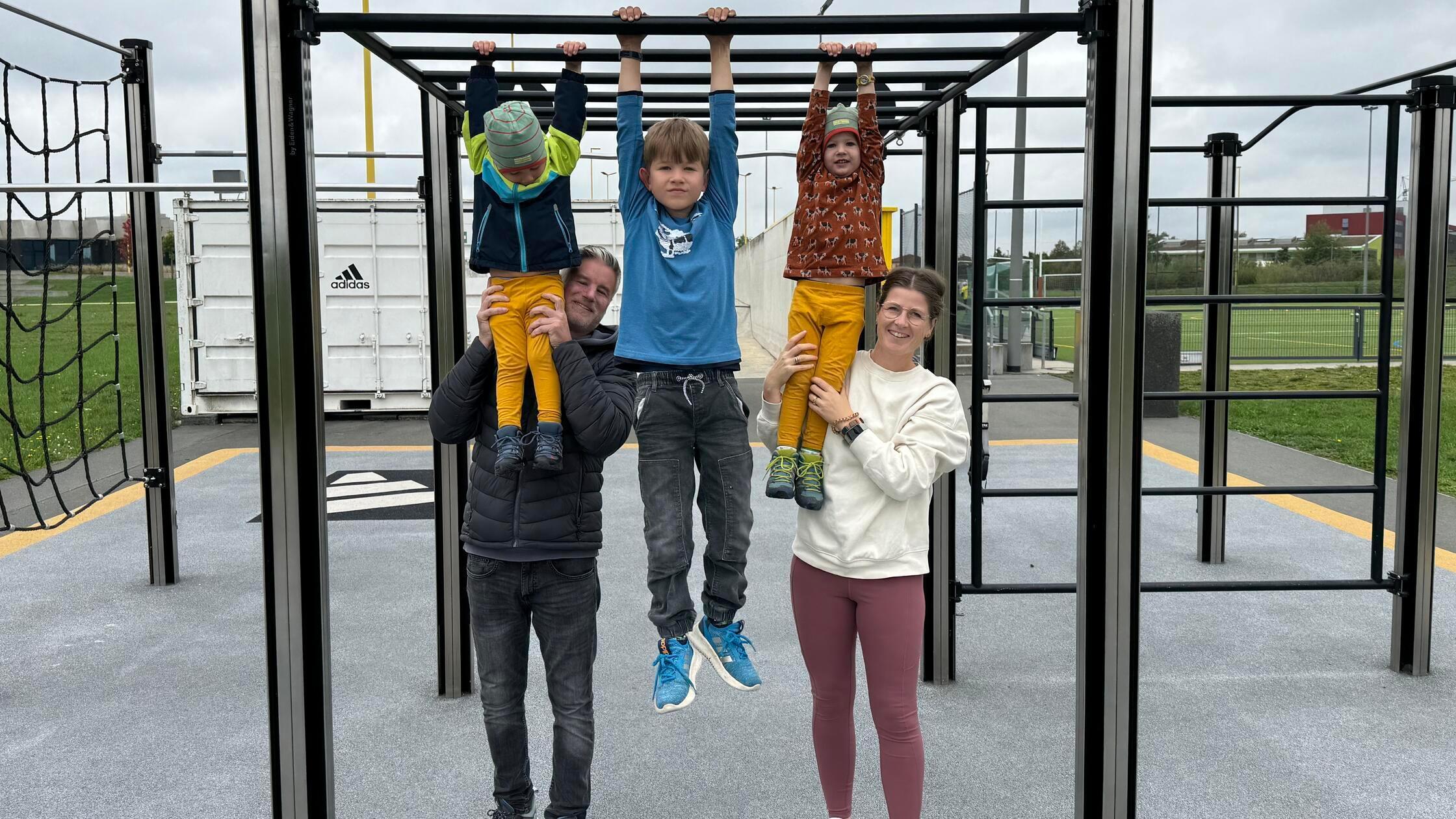 Familie Hasenau aus Höchstadt probiert die Callane