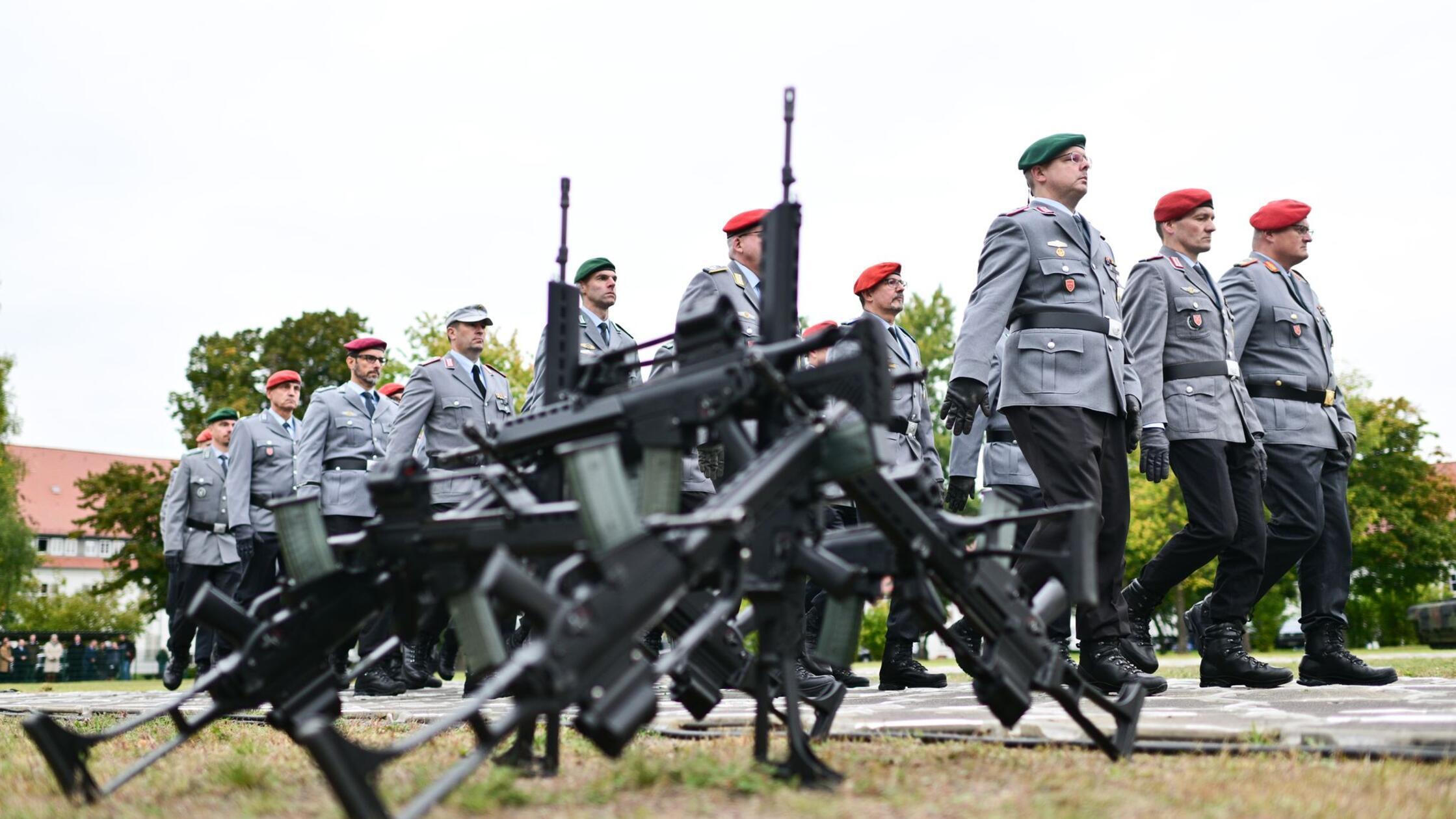 Unionsfraktion will neues Gesetz zum Wehrdienst stoppen