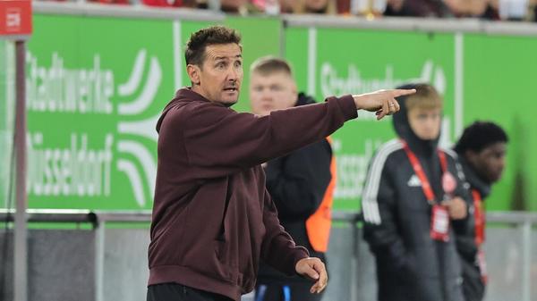 Kann sich Klose nach dem Bochum-Spiel hier und heute wirklich einmal mehr den eigenen Job retten? Mit der knappen Führung geht es jedenfalls schon einmal in die Kabine zum Pausentee. Dann wird der FCN wieder stärker, doch auf einmal...