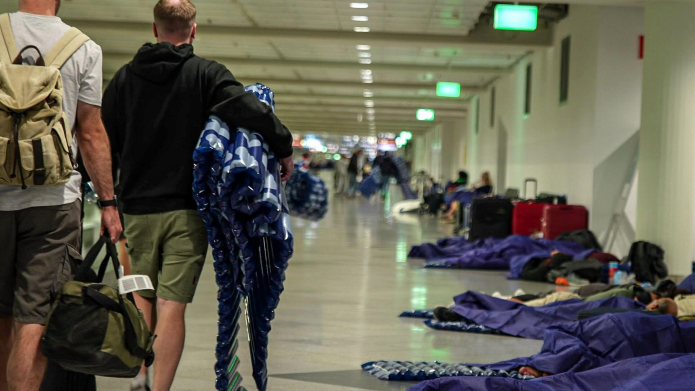 Wieder Drohnenalarm: Tausende am Flughafen München gestrandet - Betrieb läuft an
