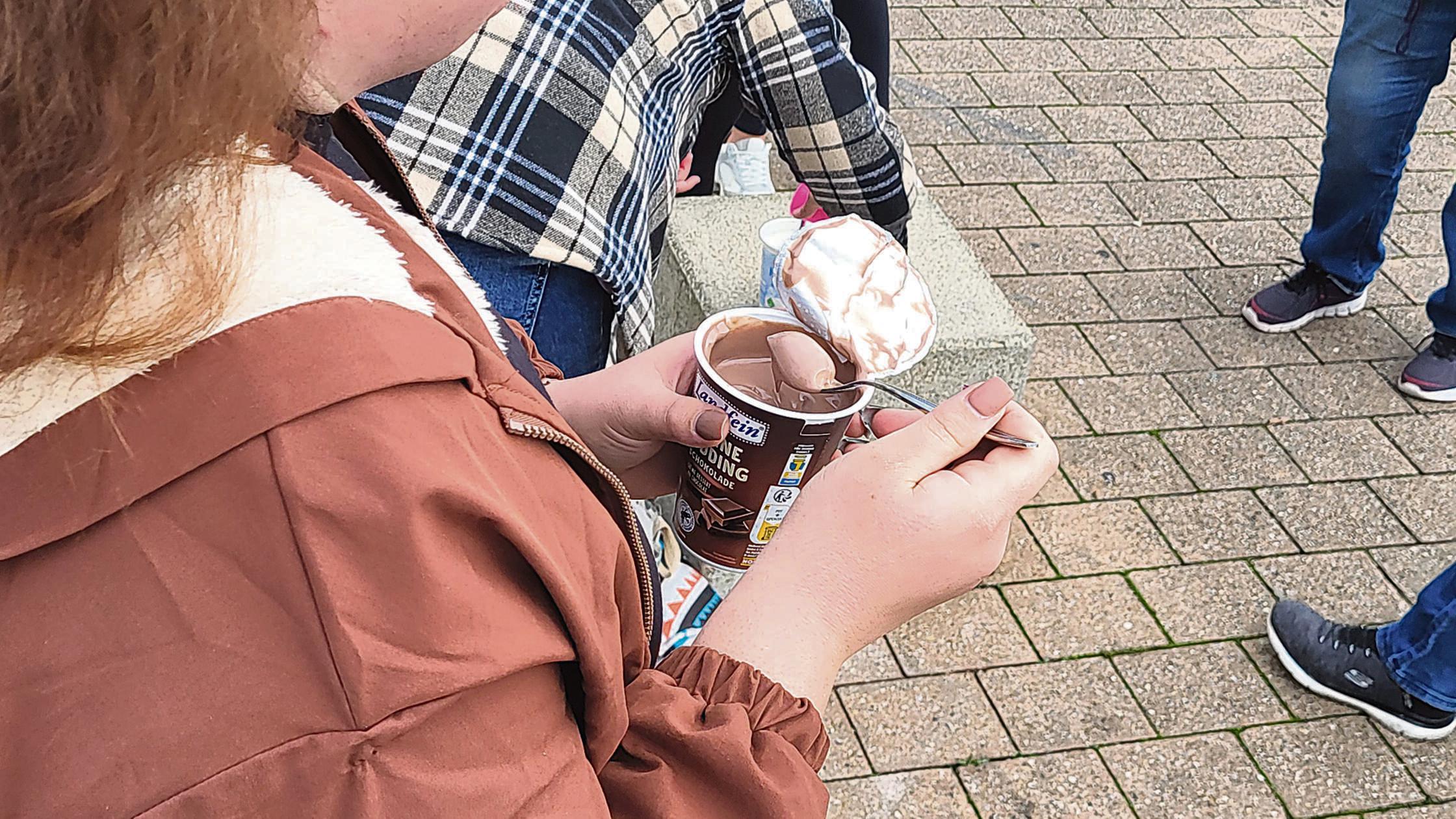 Pudding with a fork: Viral Tiktok trend has arrived in Weißenburg