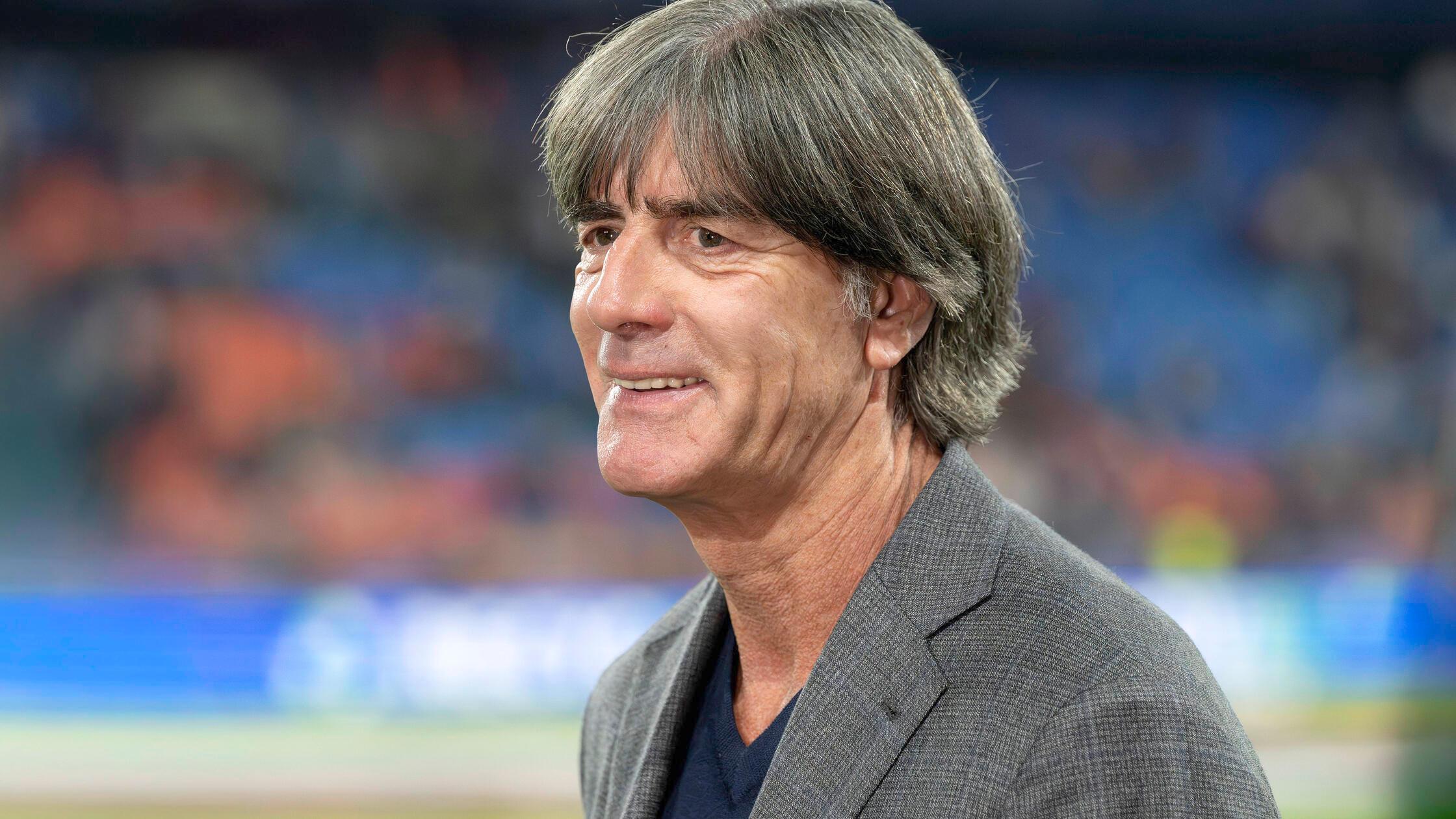 „Völlig überzogen“: Ex-Bundestrainer Löw kritisiert FIFA-Pläne - wird die WM 2030 noch aufgeblähter?