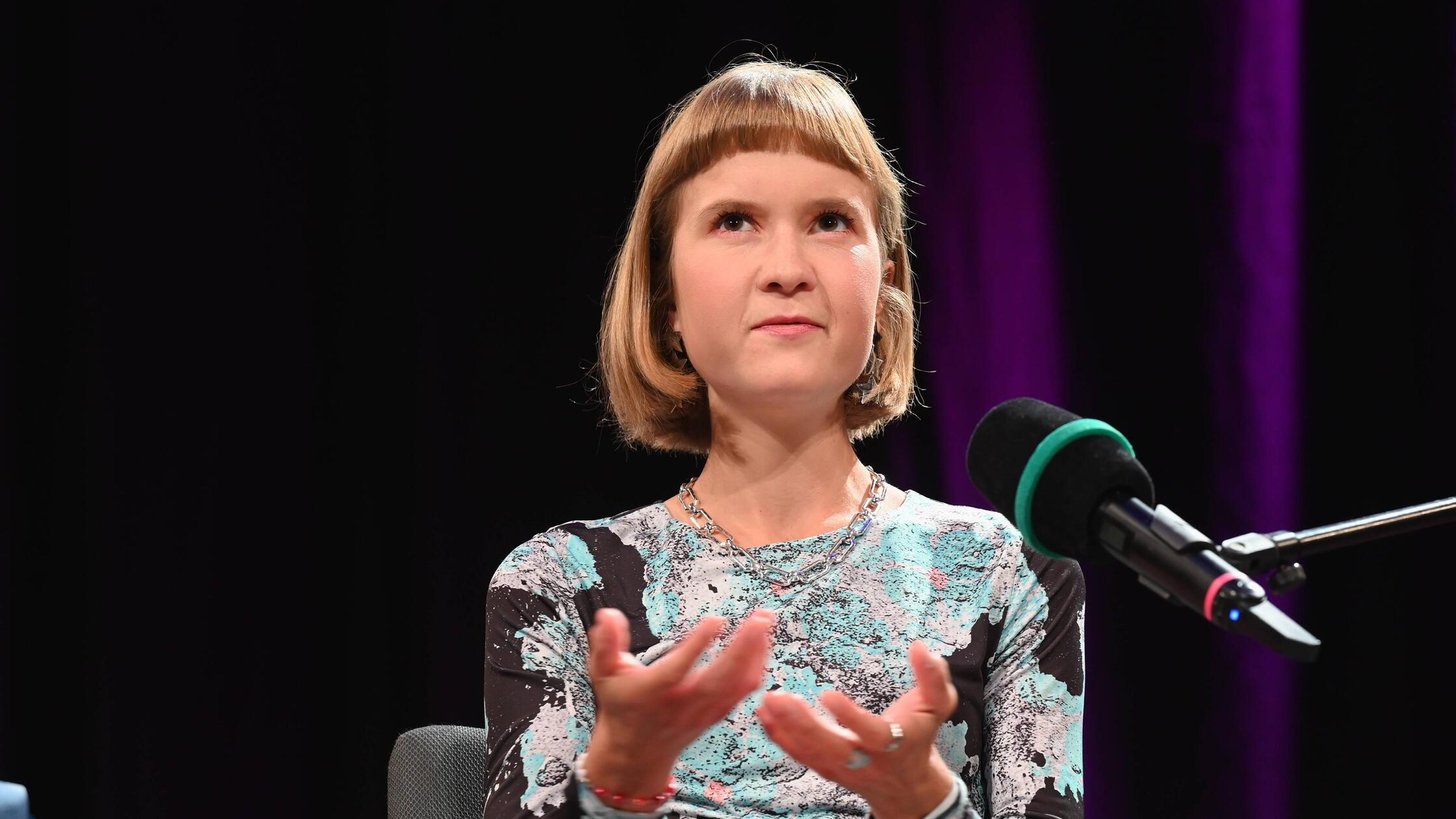 Sie will eine der besten Autorinnen Deutschlands sein - Caroline Wahl ver&ouml;ffentlicht dritten Roman