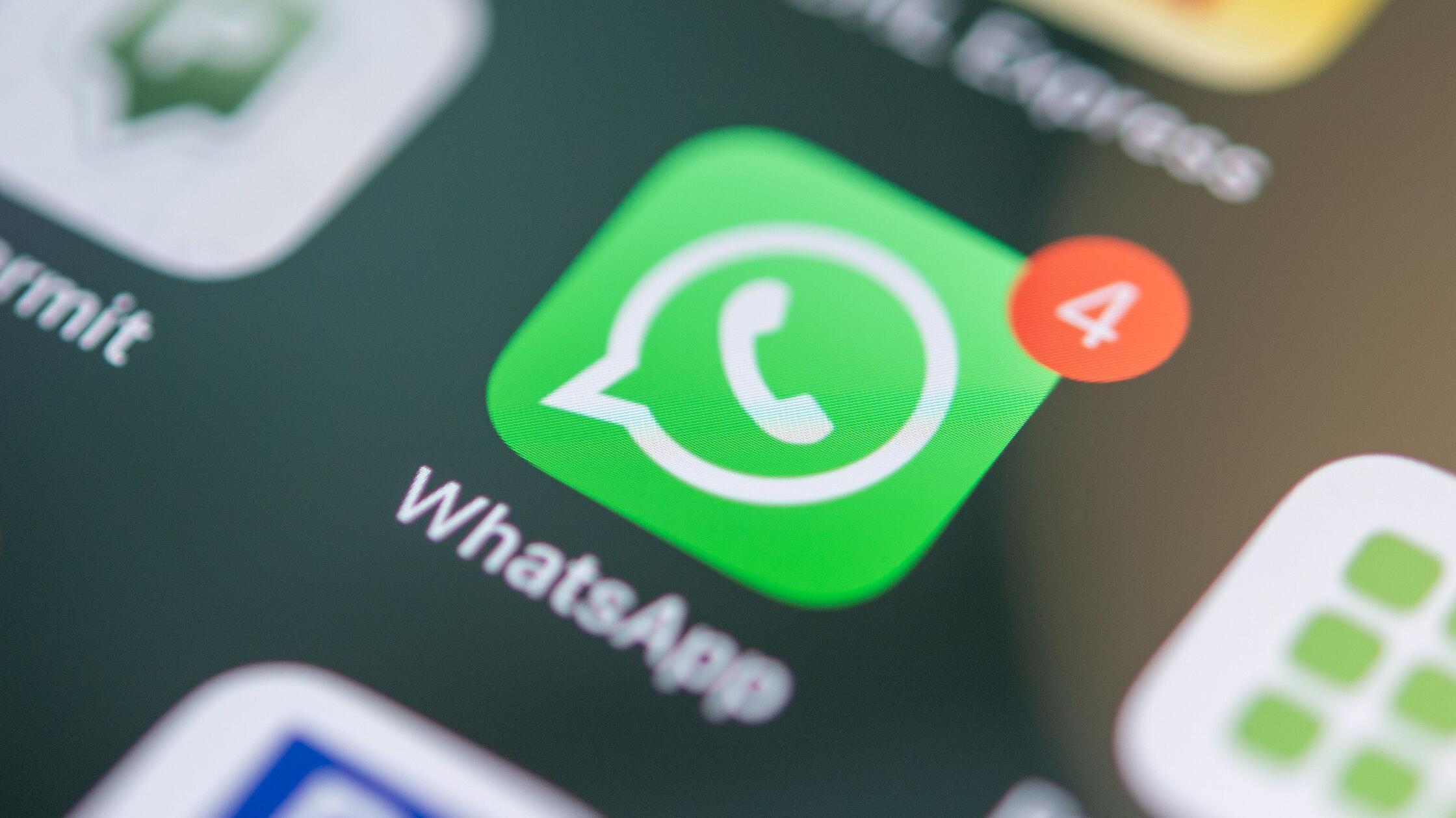 Das WhatsApp-Logo auf einem Smartphone2344.jpg