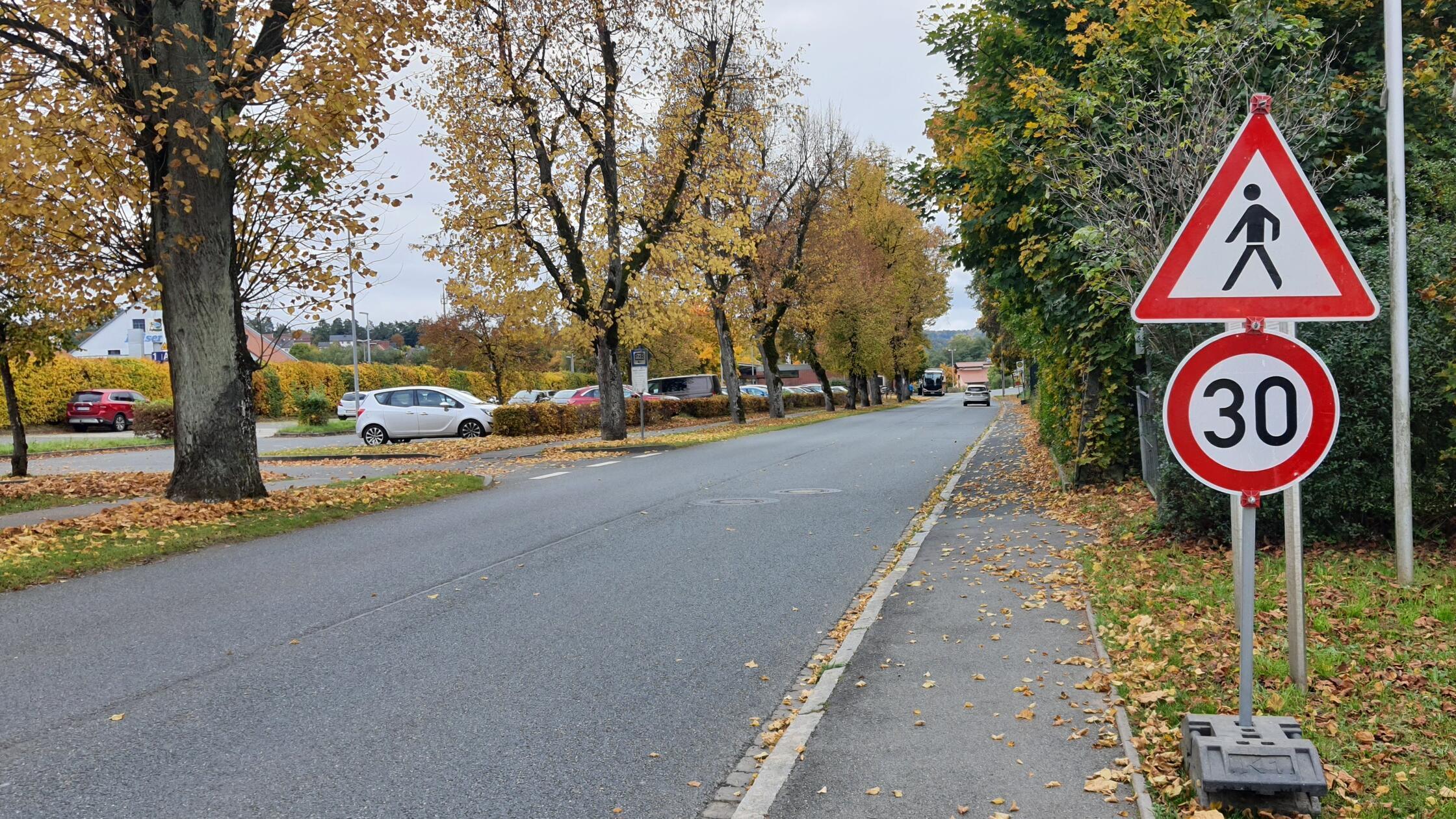 Neuhaus Bahnhofstraße