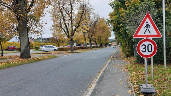 Neuhaus Bahnhofstraße