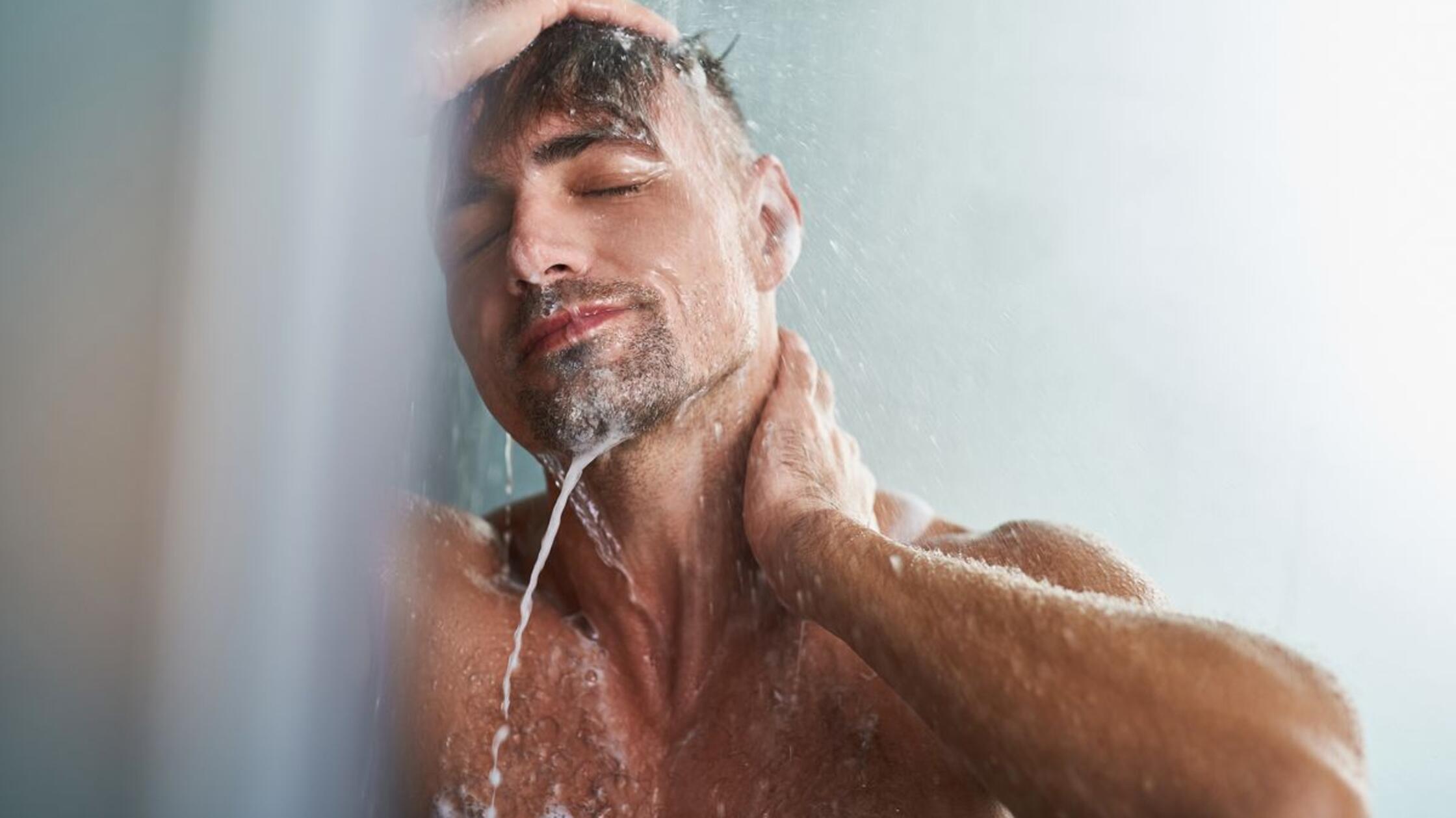 Effizienz, Entspannung, Duschbier? Umfrage enth&uuml;llt &uuml;berraschende Duschgewohnheiten der Deutschen