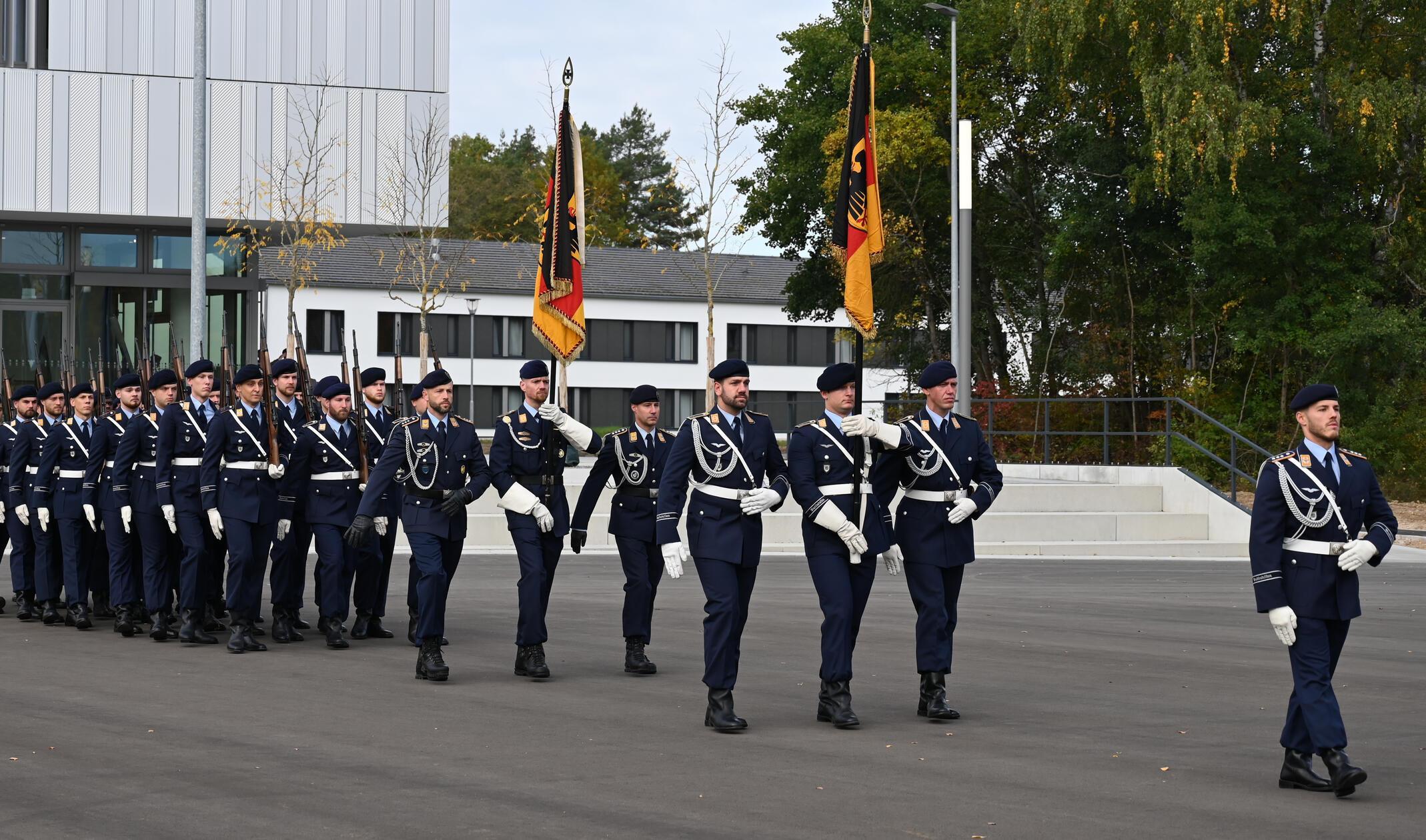 Am 15. Oktober 2026 war es dann endlich soweit: Die neue Offiziersschule der Luftwaffe wurde in Roth in den Dienst gestellt.