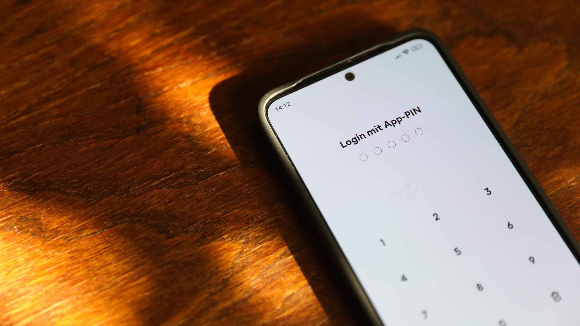 PIN-Abfrage in einer Banking-App auf Smartphone
