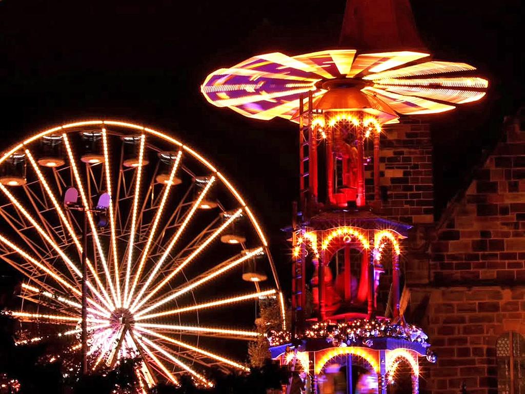 Feuerzangenbowle mit Riesenrad Feuerzangenbowle mit Riesenrad