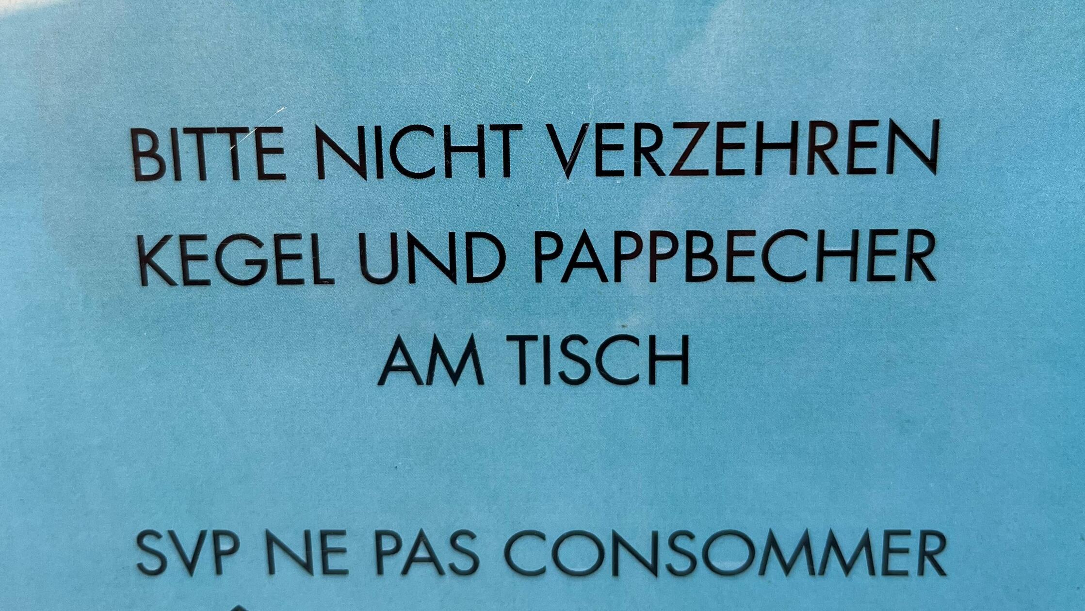 Gesehen in einem Cafe am Comer See von Heinz Schropp aus Nürnberg.;
