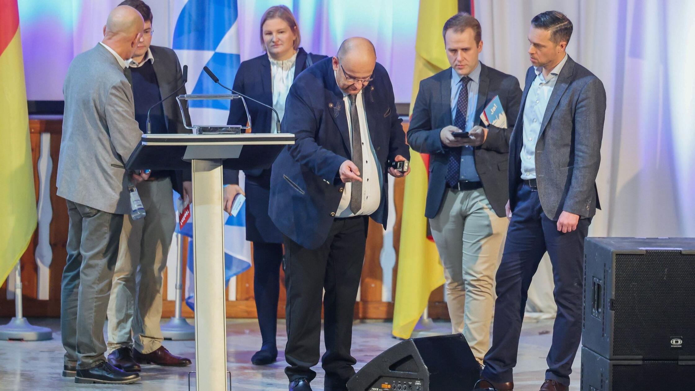 Machtkampf v bavarski AfD razkriva nove razpoke na strankarskem kongresu