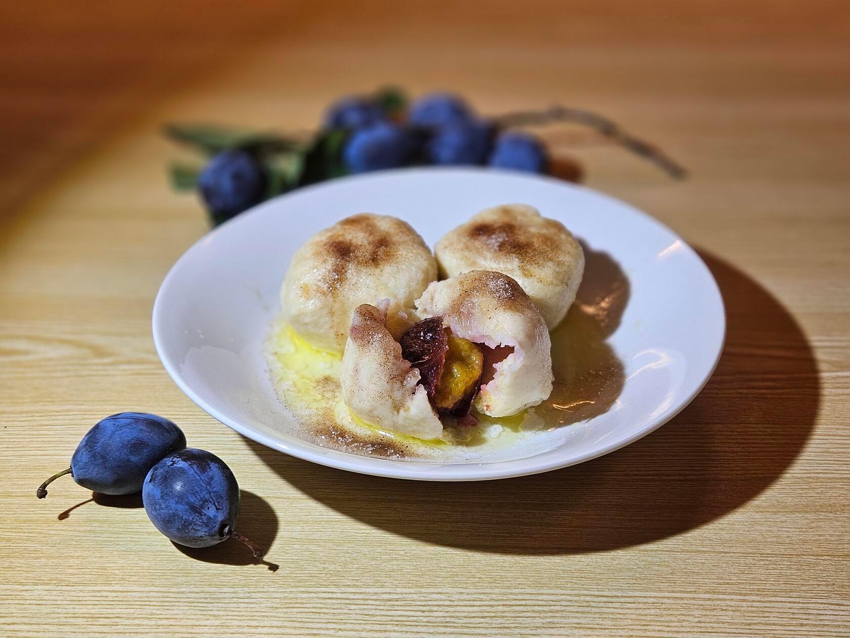 Böhmische Zwetschkenknödel