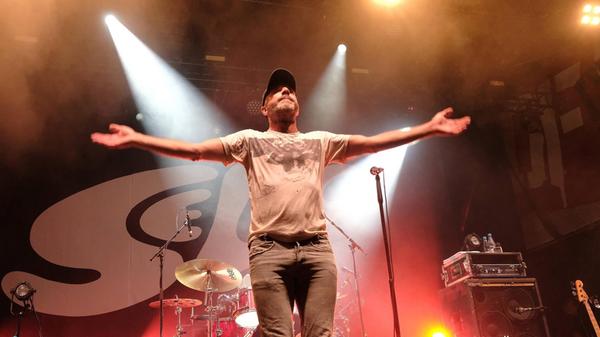 Die in den Neunzigern gegründete Band Selig hat sich nach großen Erfolgen eine Pause gegönnt, ist aber seit 2008 wieder am Start - und ist erfolgreicher denn je. Am Mittwoch, 26. November, performen Sänger Jan Plewka und seine Kollegen im Erlanger E-Werk. Beginn: 20 Uhr.