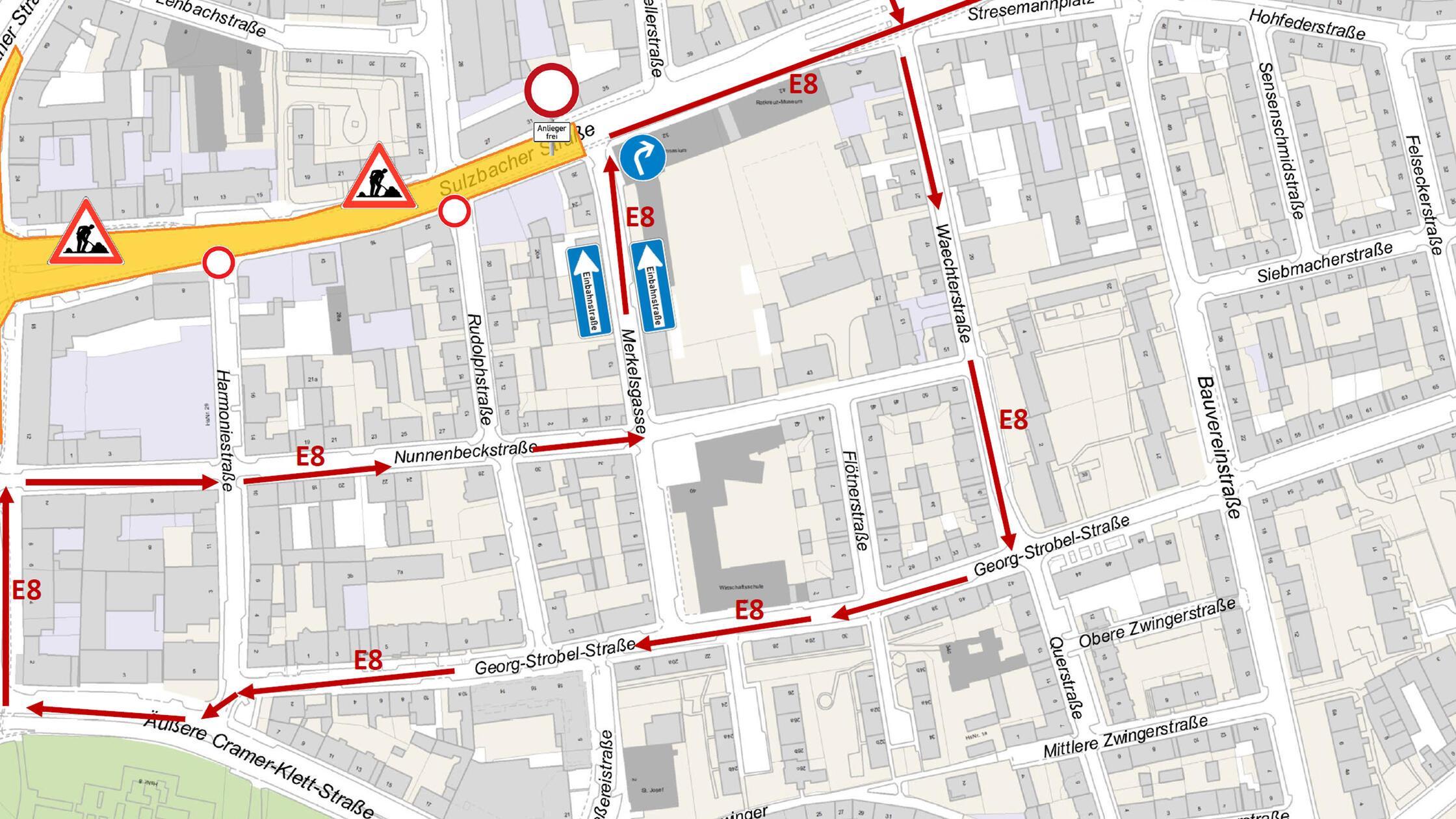 Auf der rotmarkierten Strecke der VAG-Buslinie E8 