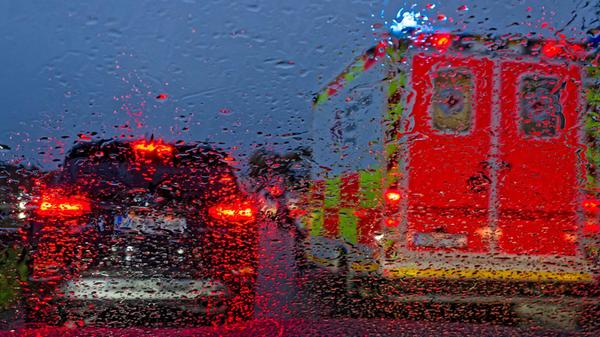 Jede Sekunde zählt. Die Rettungsgasse auf der Auto