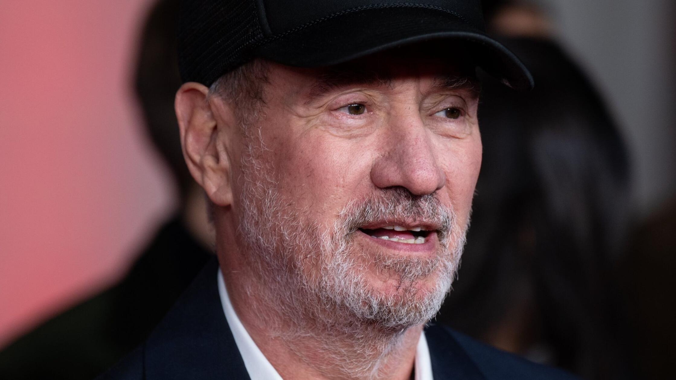 Režiser Emmerich izrazil zaskrbljenost glede politične situacije in možnosti ponovne izvolitve Trumpa